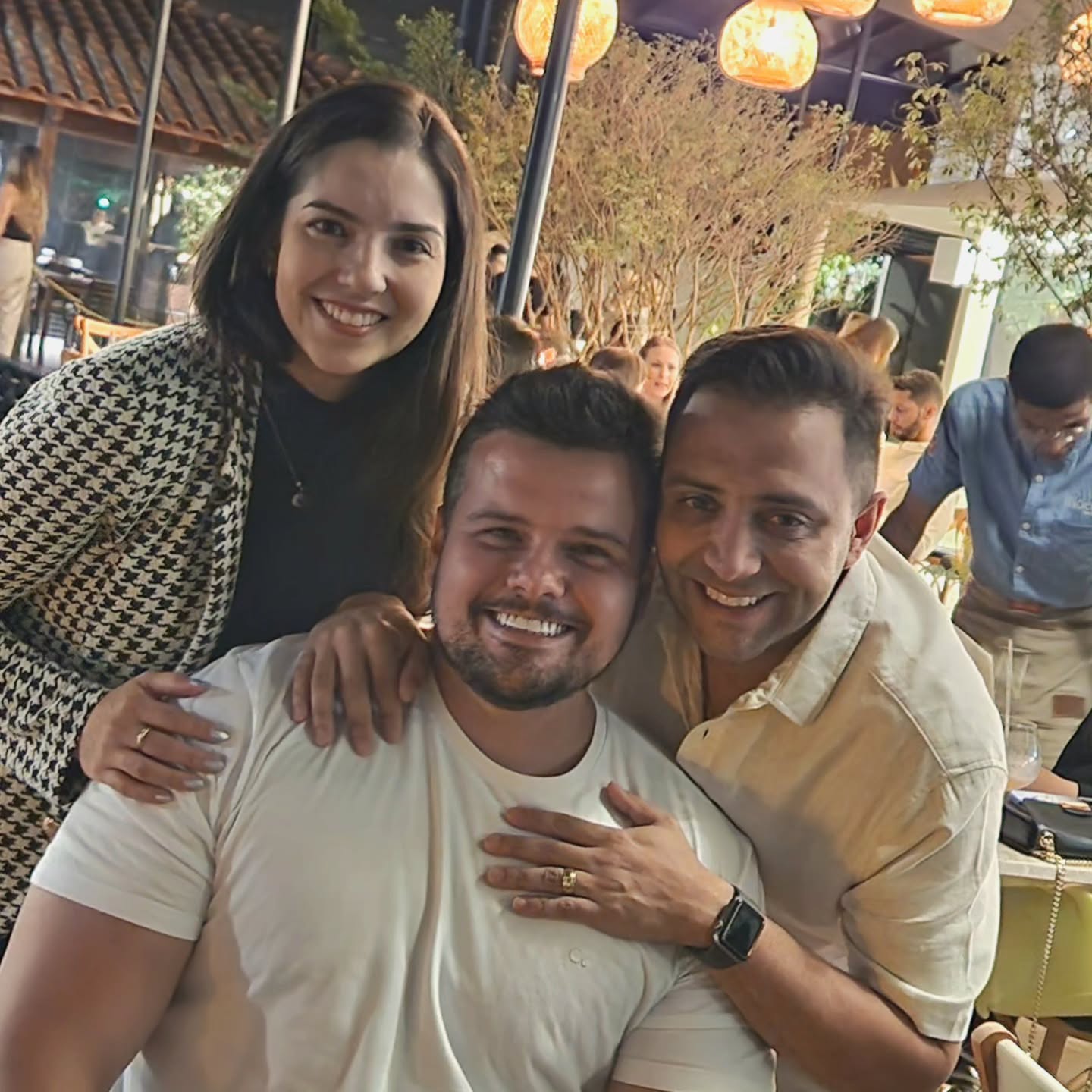 Foto de milhões! Quem aí comemora amizade de décadas?