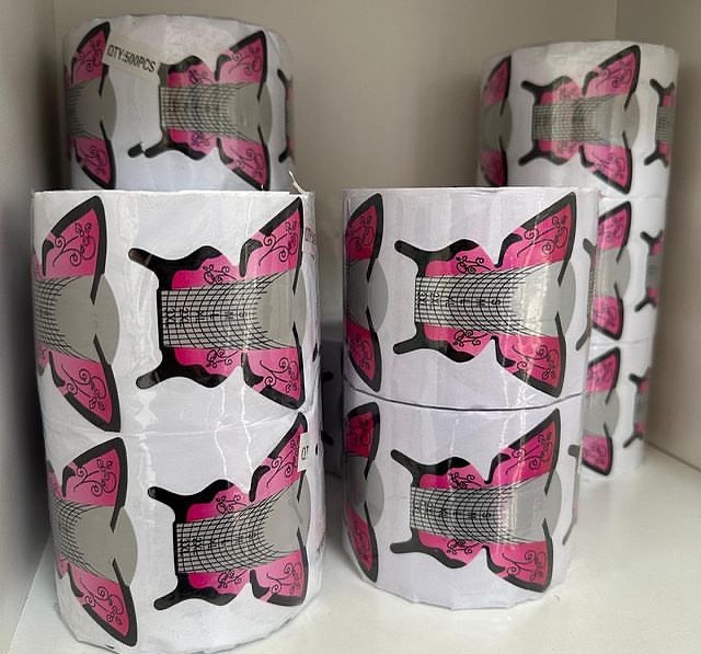 Protez Tırnak için şablon.500 lük .Şimdi bu ürünü kapıda ödeme yöntemi ile 📦 temin edebilirsiniz
Ürünler stokta mevcuttur.Kapıda ödemede Mng kargo güvencesinde nakit yada kredi kartı ile güvenli olarak alışveriş yapabilirsiniz
Whatsapp sipariş
05434328343 #proteztirnak #tirnakshop #kalıcıoje #kalıcıojeeğitimi #ojem #ojesizgezmeyenlerkulubu #akriliktırnak #jeltirnak #tırnaktasarımı #tırnakeğitimi #nailart #naildesign #hyasminbeauty #kargo #kampanya #firsat #estetik #estetisyen #güzelliksalonu #ķuaför #nailistanbul #proteztırnakmerkezi #proteztırnakmalzemeleri #uvgelnails #tipsyapıştırıcı