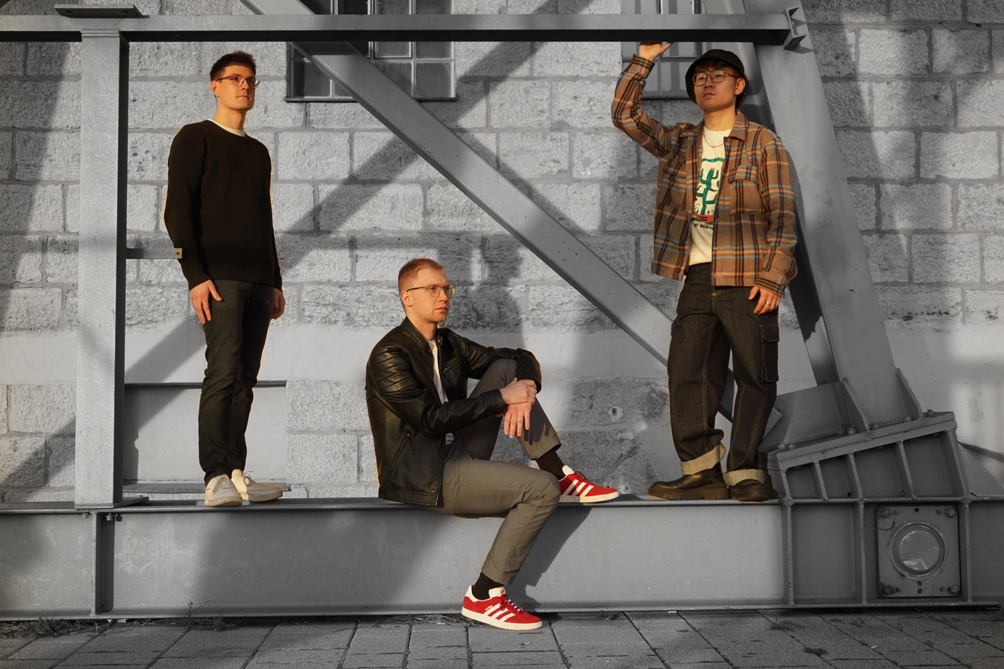 Darf ich vorstellen!
Mein neues Trio das "Thomas Schießl Trio"
Freut euch auf:
@s18un und @marco.saller
#jazztrio #pianomusic #piano #drums #ownmusic #musiclife #musiclover #composition #instamusic #musicianlife #newtrio #newmusic #jazzpop #proud