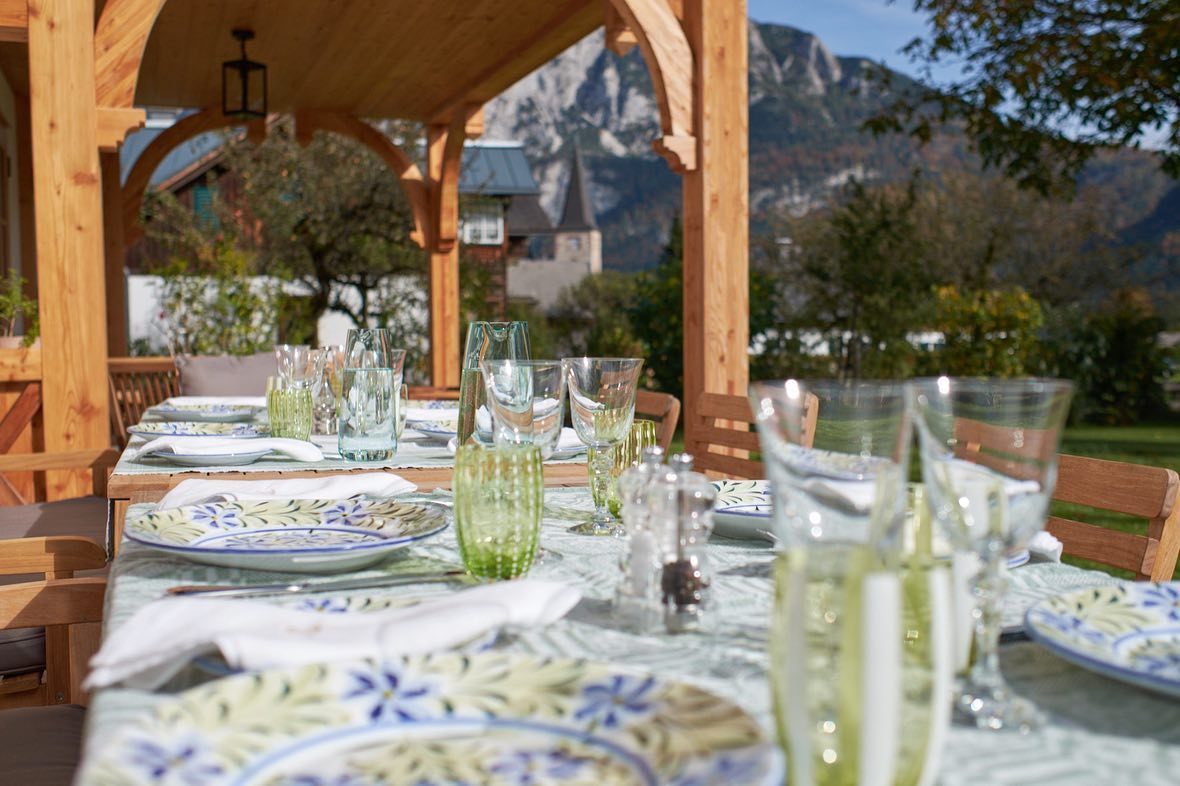 🌻Summertime in Altaussee ☀️ time with family and friends in the garden…🪴
Sommer in Altaussee… Zeit mit Familie und Freunden im Garten 🪴