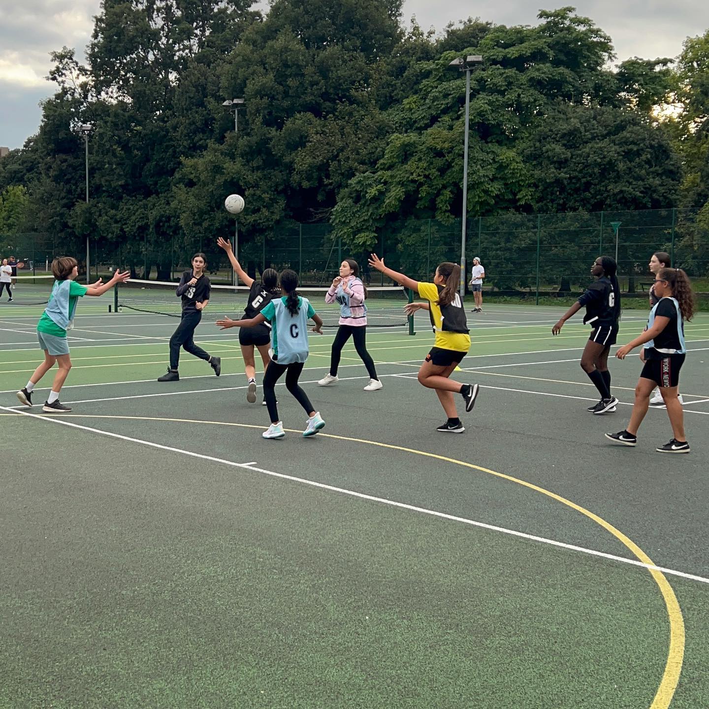 If you’re looking for a fun and challenging way to stay active, look no further. Why not try youth netball. 
Whether you’re a beginner or a seasoned player, we welcome everyone to come and play in a fun, supportive and inclusive environment. 
Don’t miss out on the opportunity to be part of our amazing netball community. 
Check website for details. 
#netballforkidskennington #kenningtonnetball #activeforlife #youthnetball #buildfriendships #stayactive #crisscrossactive