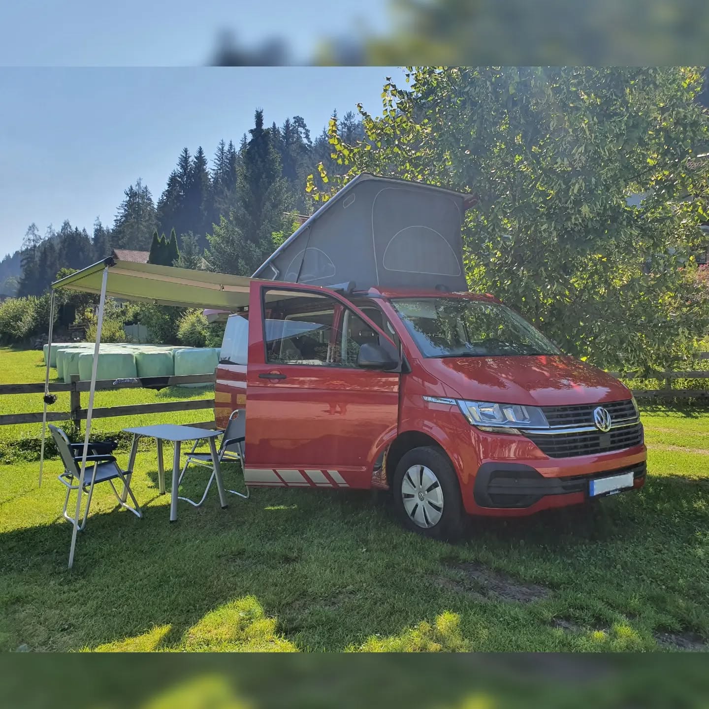 Souvenir d'un roadtrip en Autriche ⛰️🏞
#4seasonsvan #paysdesabers #locationvanaménag