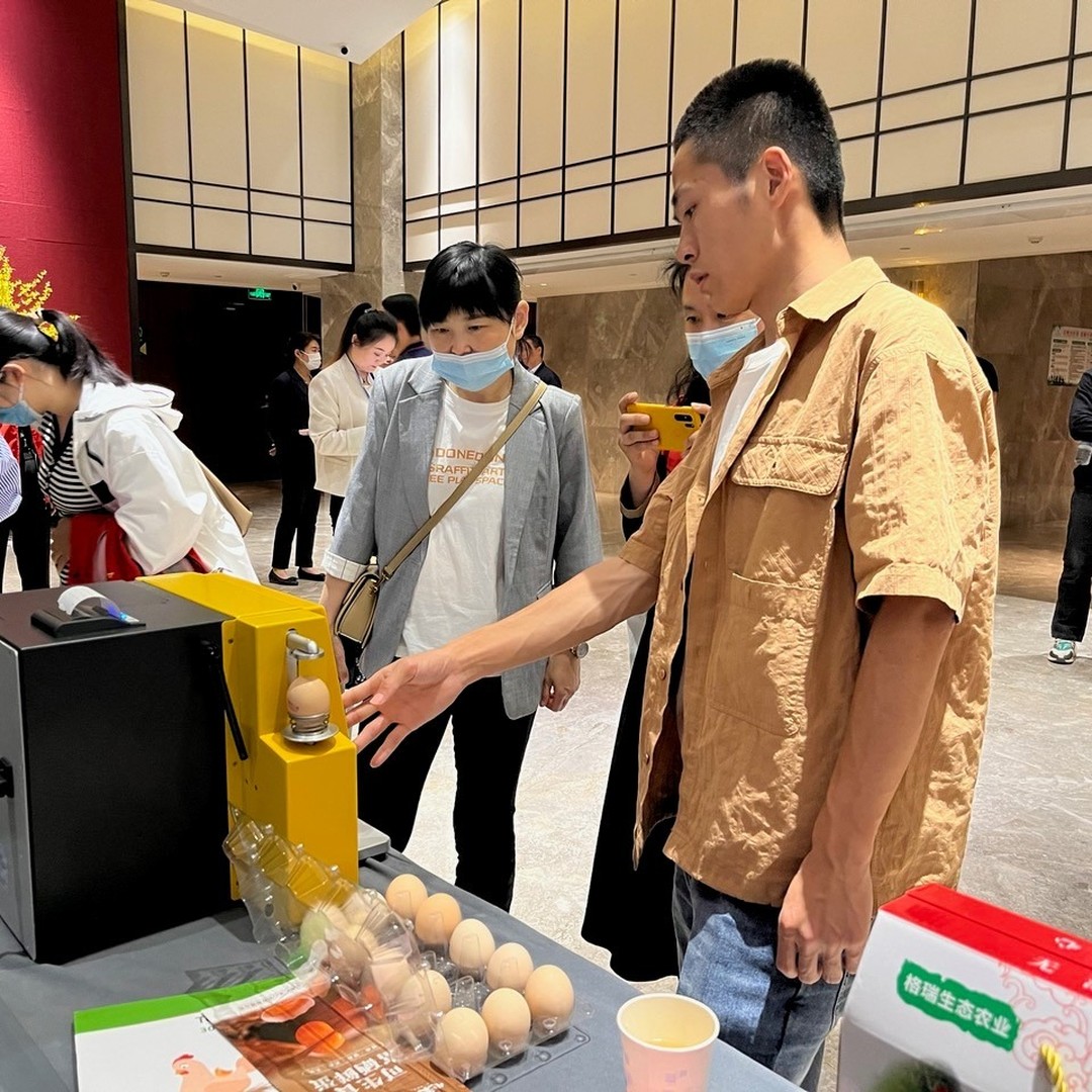 #EggTesterUltimate Used For Major Egg Quality Competition in China!
#OrkaFoodTechnology (widely known as "EggTester.Com") announced that ORKA’s Egg Tester Ultimate was used at First Shandong Animal Product Quality Evaluation Competition in China in order to evaluate egg quality.
This major event was held on May 10, 2023 in Jinan, Shandong Province, China.
The egg quality evaluation includes, among other things, the strength and thickness of the eggshell, the #HaughUnit, the height of the egg white and the color of the yolk which were tested and scored one by one.
For these evaluations, ORKA’s Egg Tester Ultimate was used to determine the test results as it can measure all of the parameters in one unit.
We are happy to assist in this important quality evaluation competition in China to determine the egg quality and to help selecting winners.
ORKA was represented by #TENOVO International Co Ltd, its distributor in China.