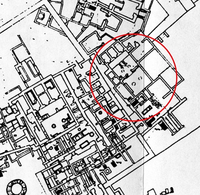 Seti I's Hathor temple, east of the current Roman enclosure, is likely to be the origin of some Deir el-Medina statues.
Plan after Bruyère in Castel and Meeks 1980.
#egypt #art #history #artoftheday #arthistory #archaelogy #egyptian #egyptianart #newkingdom #statue #statues #statuary #sculpture