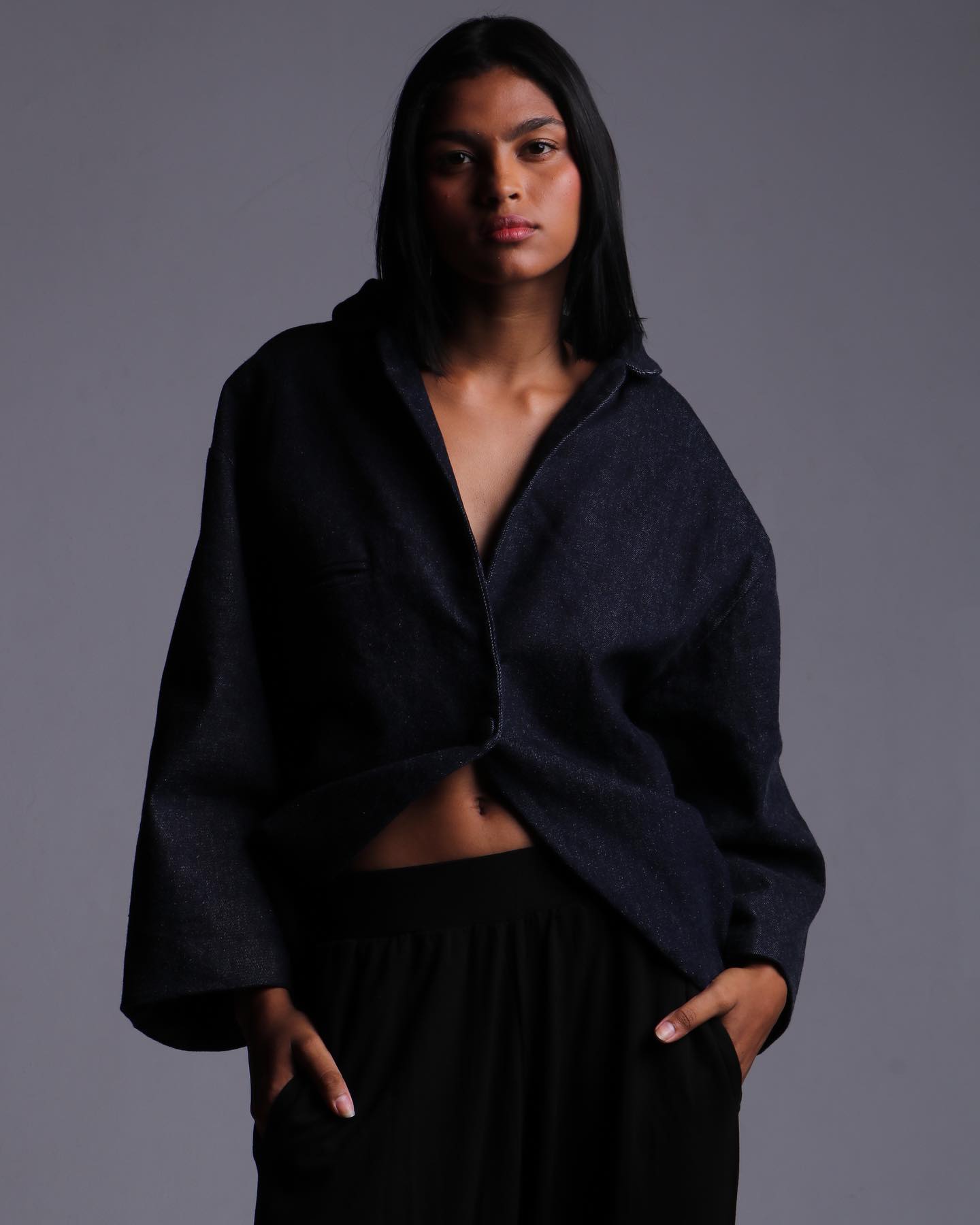O inverno já está ON!
Kimono-blazer em jeans índigo, disponível na tastudios.store.
#doramabrasil #inverno2023