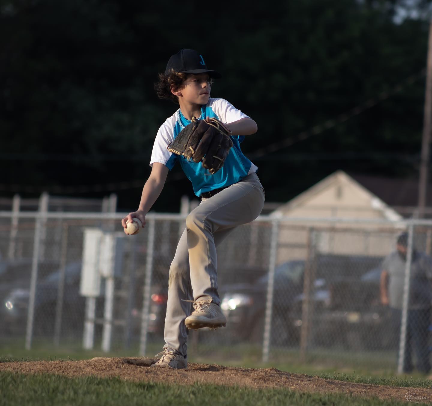 Romeo is known for more then just Juliet, in Buena. His curve ball could give Cupid a run for his money. #76cinema
#Buenabraves #baseball #littleleague #curveball #pitcher #sports #photography