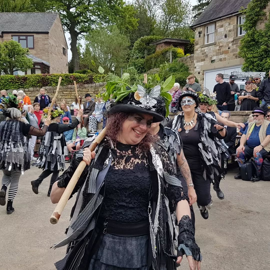 Our strange but fun ancient British "May Day" celebrations ...
A few sights and sounds from the weekend.
#hollybushinnmakeney #mayday #t'owdmenmorris #maidsofthemill