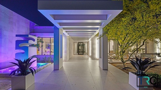 Quality & craftsmanship are in our DNA at TRC. We’ve been creating dream homes and renovations for 30+ years.
#palmdesert #palmsprings #ranchomirage
#LuxuryLiving #HighEndConstruction #ExquisiteDesigns #ElegantResidences #PremiumCraftsmanship #SophisticatedHomes #TimelessArchitecture #UnmatchedQuality #CustomHomeBuilders #MasterfulConstruction #PrestigiousProjects #FineFinishes #ExclusiveProperties