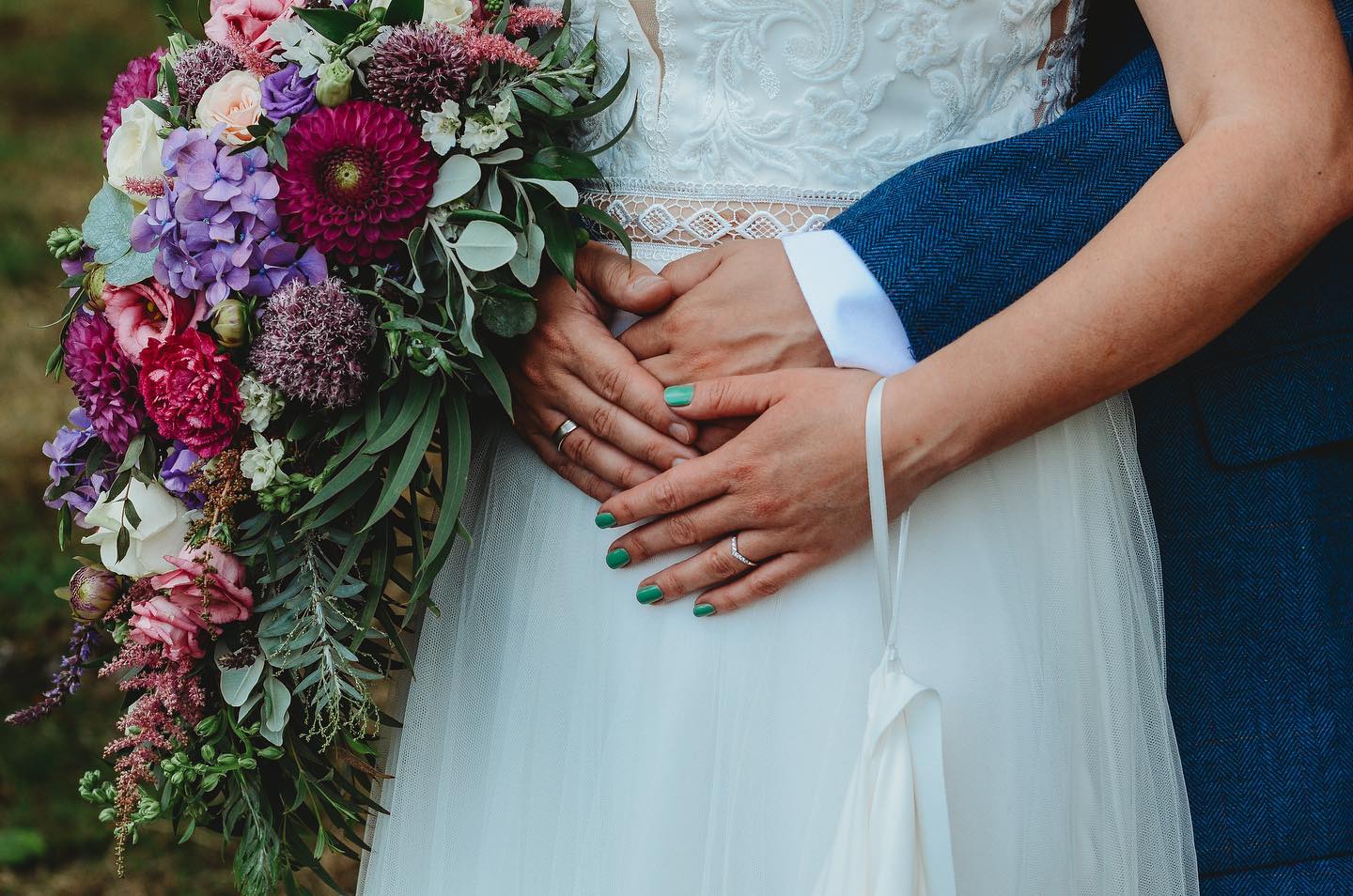 Roman brides carried herbs to symbolise fidelity and fertility, the Greeks carried Ivy symbolising endless love but it was the victorians who popularised the wedding rose, which represented true love! #pldphotography #weddingphotographer #somerset #weddingbouquet #nikon #portrait #familyphotography #weddingphotography #naturalphotography
