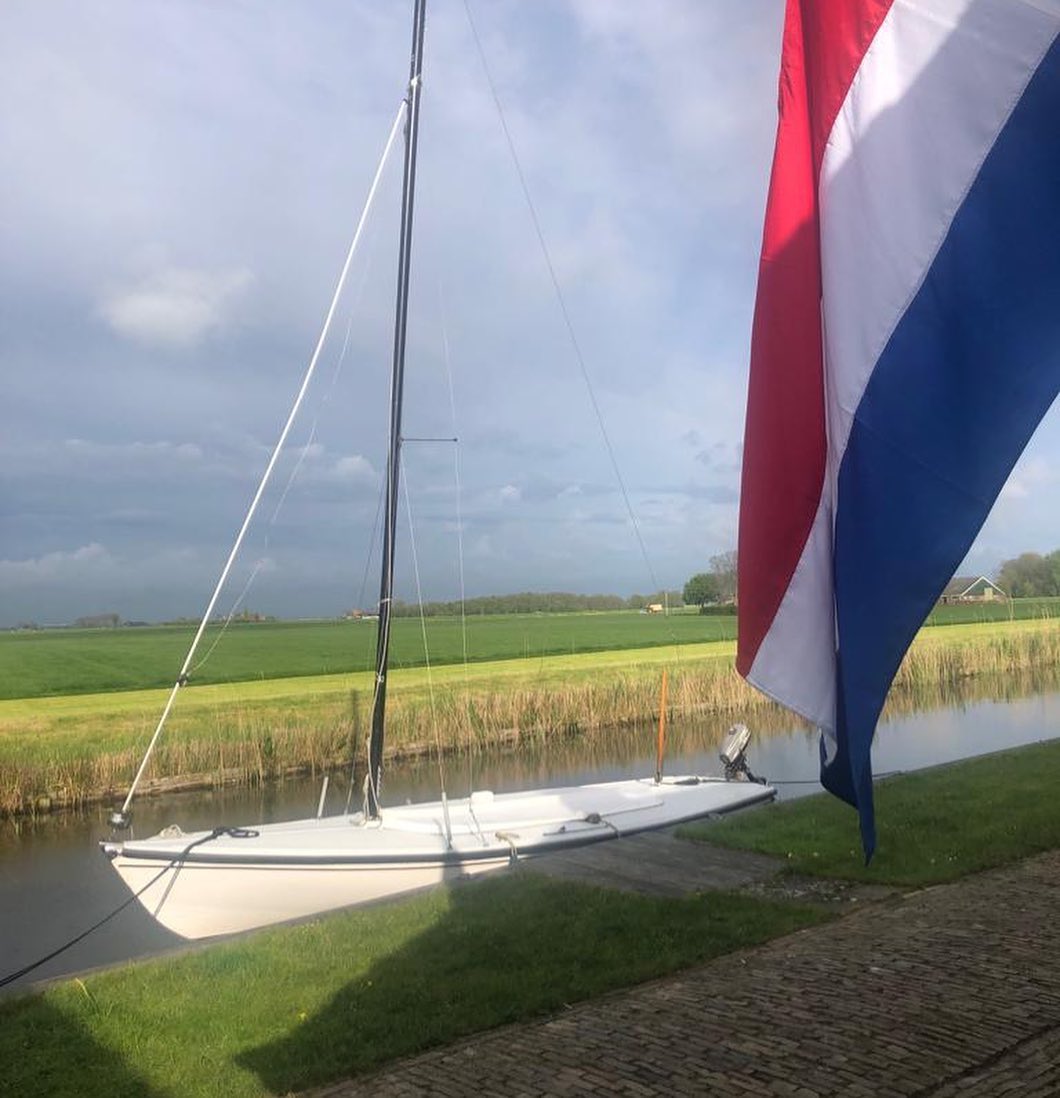 🚀 "Klaar om de zeilen te hijsen! ⛵️🔧 We hebben zojuist een speciaal 3D-geprint onderdeel voltooid voor onze gewaardeerde klant's zeilboot. 🌊💪 Onze technologie zeilt mee met de toekomst! 🌟 #3Dprinting #Zeilen #TechnologieOpZijnBest #Klanttevredenheid #Innovatie" 🌐✨
English translation: 🚀 "Ready to hoist the sails! ⛵️🔧 We just completed a custom 3D-printed part for our valued customer's sailboat. 🌊💪 Our technology sails along with the future! 🌟 #3Dprinting #Sailing #CuttingEdgeTechnology #CustomerSatisfaction #Innovation"
