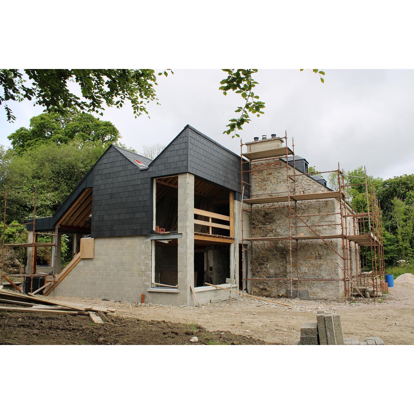 More progress on site from Gavin Tinney and his team at the seaside Shellbrook House! See how it’s changed on our website www.allanarc.com 🤙🏻