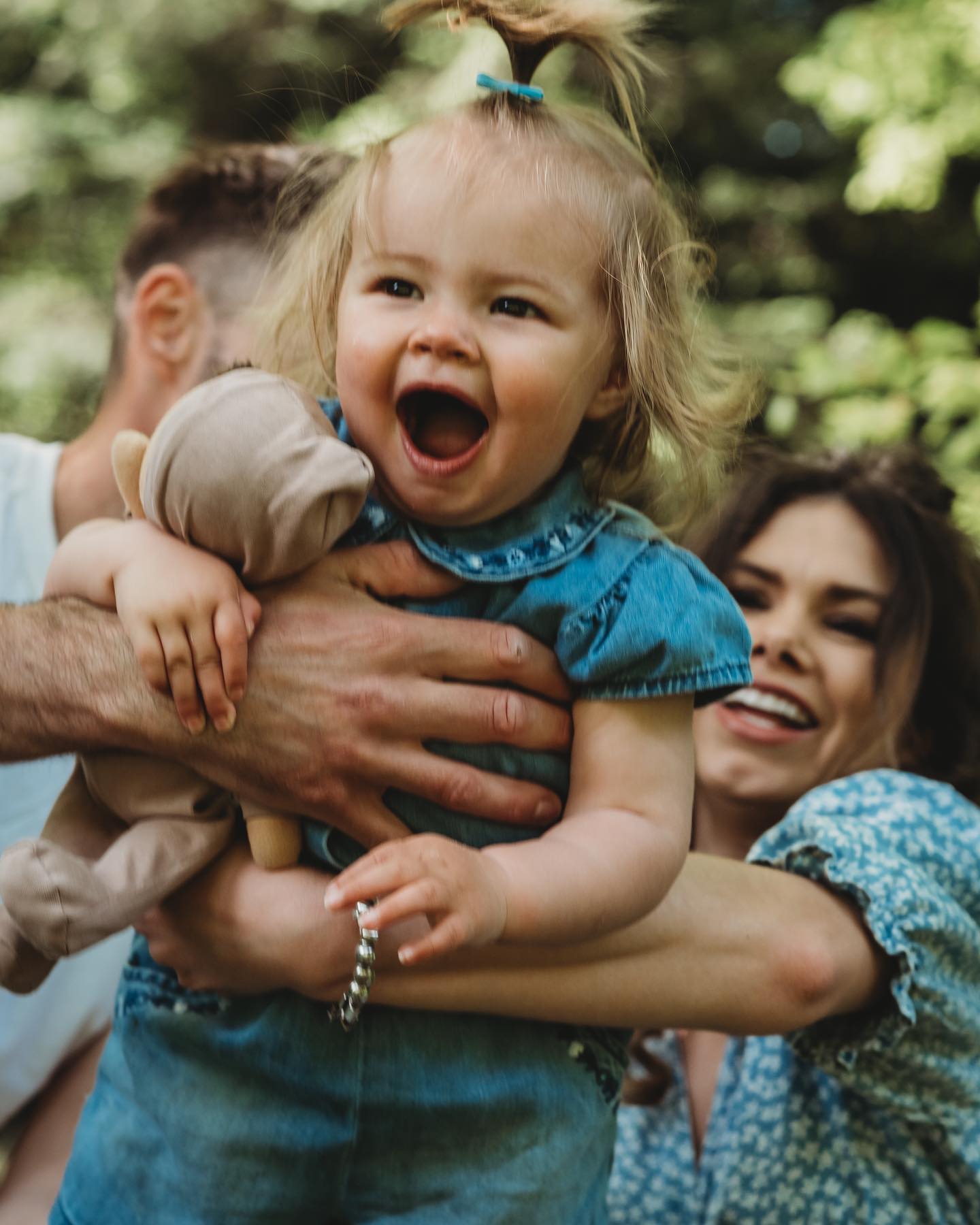๐ธ Little Moments ๐ฅฐ Big Memories โค๏ธ๐ธ
#familyphotography #familyphotographysession #memories #capturememories #portraitphotography #naturalphotography #southwestphotographer #somersetphotographer #quantockhills #photoslastforever #photographer #photooftheweek #photoinspo