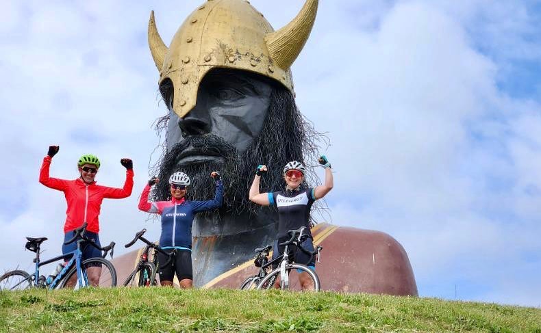 Strong Viking women! #strongwomen #summerride #kitsenergy #ridestrong #fitnessmotivation #fabulouslyfit