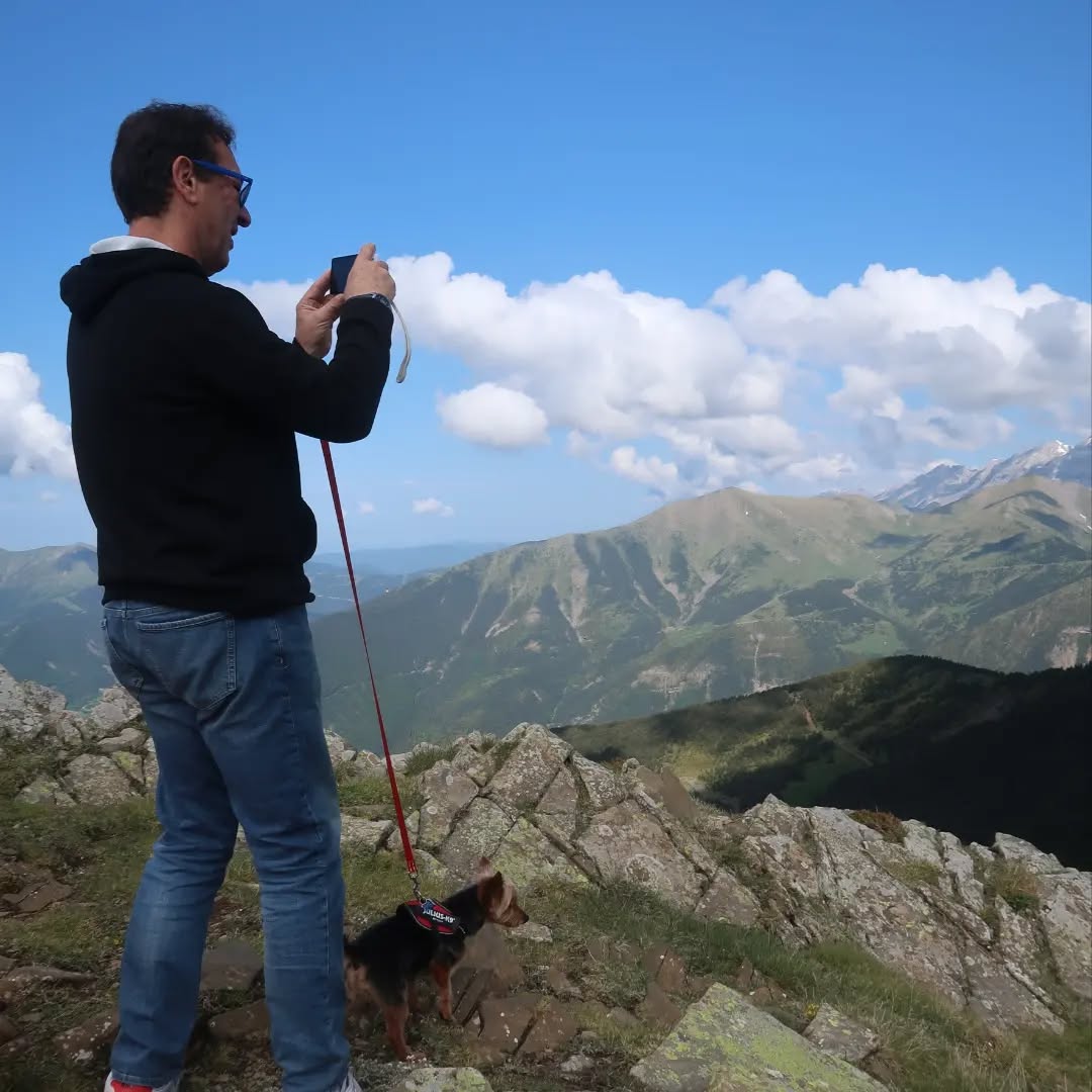 Guías de Ordesa.
Rutas 4x4 con interpretación. Las mejores vistas del Valle de Ordesa, conoce el PN de la forma más amena.¡Reservas online! www.guiasdeordesa.com
Telefono: 608 33 15 94