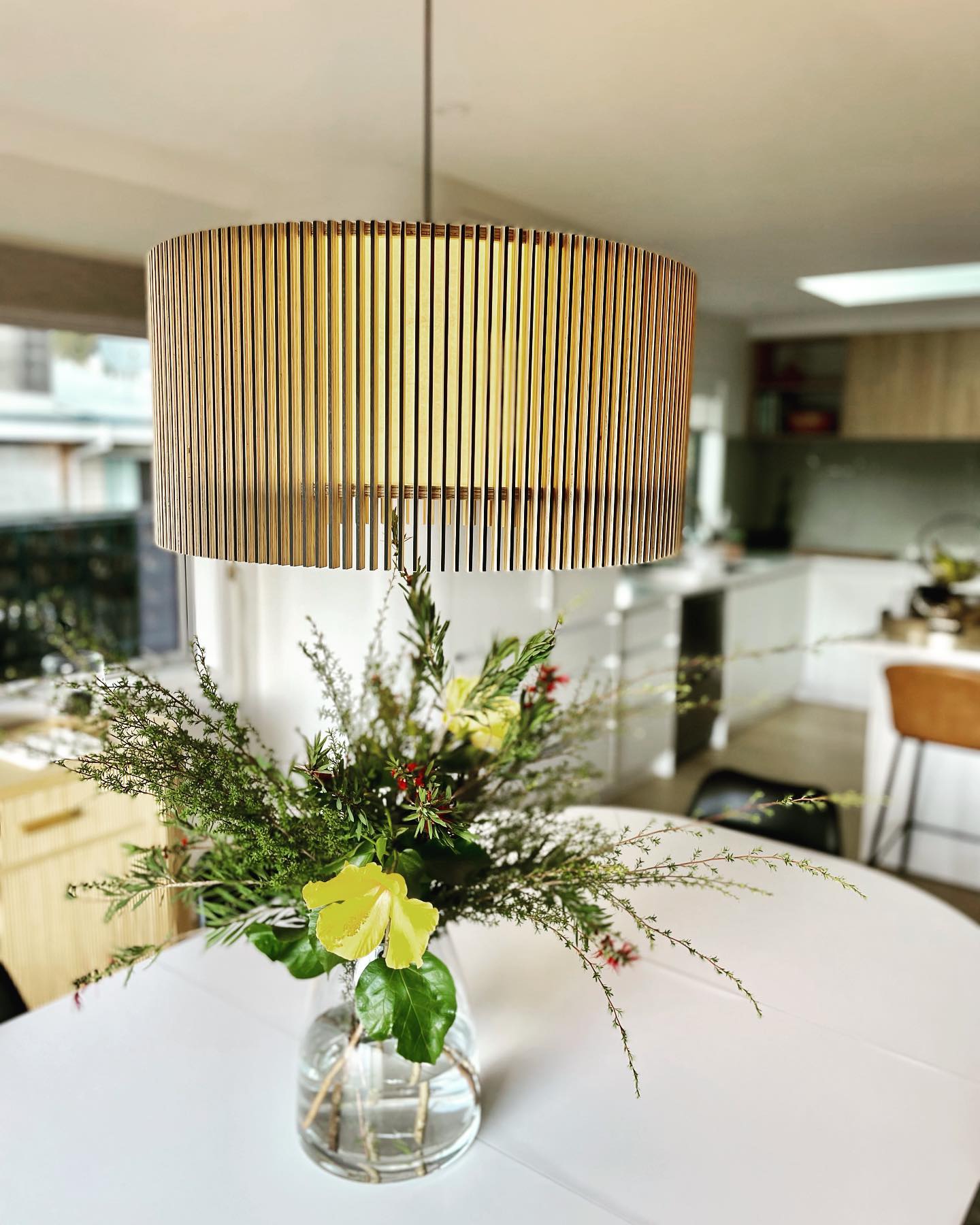 A pendant can make all the difference ๐๐ป This iO Drum Pendant is locally made in the BoP, so even better @makerdesignstudio ๐ค
Get in touch if youโre looking for the perfect pendant or need one to be installed.
Have a fabulous long weekend!