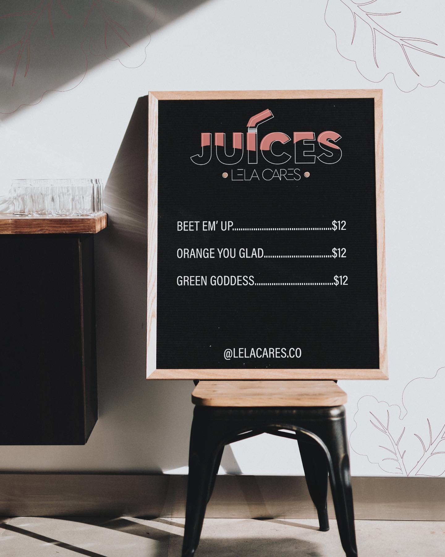 Fresh, organic, and oh-so-juicy! 🍊🍋🍏
Introducing my amazing raw juice client, LelaCares Juices. I had the pleasure of designing her logo and packaging!
Her commitment to using only the freshest, organic ingredients in her cold-pressed juices is truly inspiring.
Check out and follow @lelacares.co
#healthylifestyle #organic #coldpressed #clientlove #design #branding #healthylifestyle #juicing #brandidentity #graphicdesigns #freelancedesigner #retailbusiness #retaildesigner