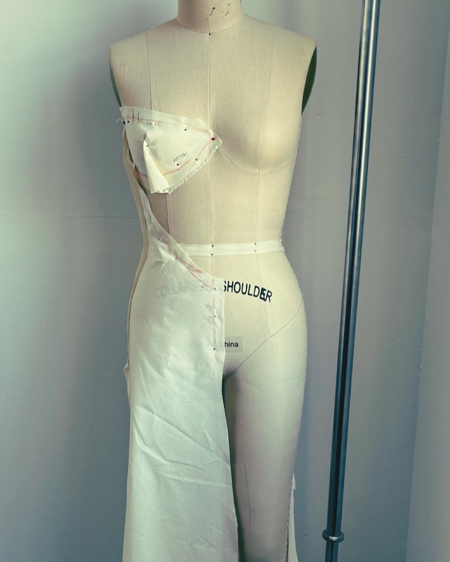 Muslin Toile of our Syd Denim mini dress 🖤
Our latest from our F/W ‘23 collection! Stay tuned for more!!