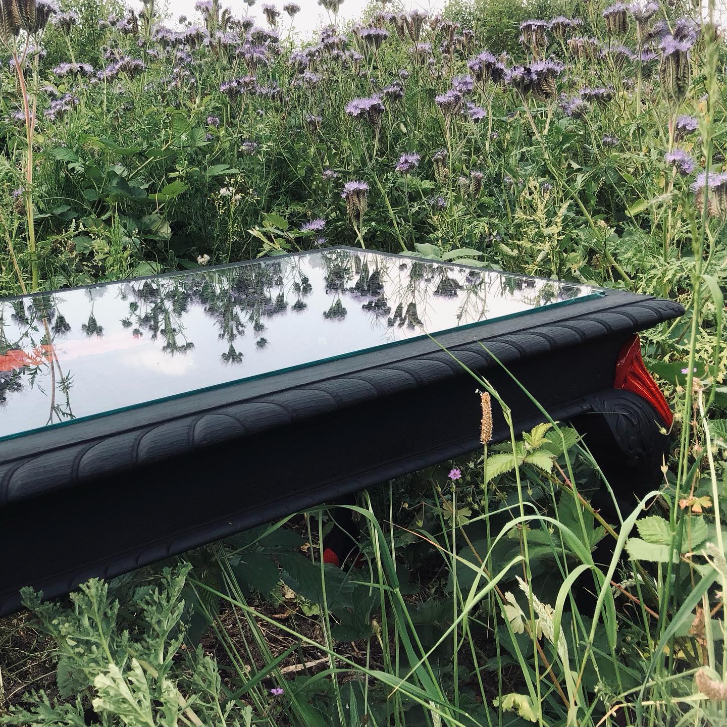 > more upcycling!
Here’s another nice little side-hustle.
This Solid french oak vortex table has been sandblasted to bring out the beautiful wood grain, and my first idea was to finish the piece with a natural colourless oil. But once the original naked wood was visible this table turned out to be very stained through the test of time. Life is about improvising, so I decided to finish the piece with a charred matte black color, in contrast with some bright reds to highlight the handmade sculptures.
I’m pretty happy with the end result.
What do you think?
It’s pretty poignant to see how much raw materials bursting with character this world is throwing away, just to buy something ‘(n)ew’, mostly inanimate, soulless and mass produced. It’s blatant and even somewhat abhorrent.
At Lowie Catorze headquarters we love to make a change and are always on the lookout to collect those beautiful second hand resources and give them a descent new life. It takes courage, respect, perseverance and definately an investment of time to convert these natural beauty’s into new, everlasting items of enjoyment.
Nevertheless, we love it!
Be the change you want to see.
#design #oldbutnew #recycle #fresh #furniture #upcycle #woodworking #handmade #paintjob #change #lion #pieceunique #sidehustle #detail #closeup #texture #oak #structures #redo #naked #remix #frenchoak #table #red #charred #bethechange #abhorrent #maker #extrememakeover #makersgonnamake