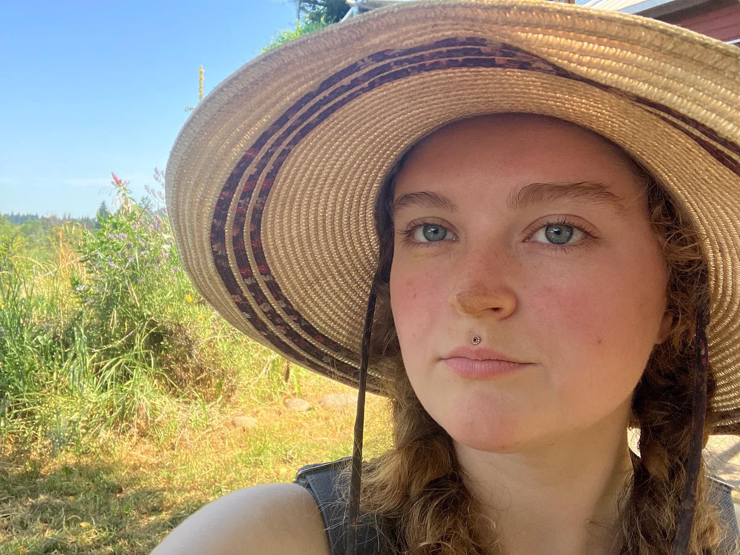 The 237th recipient is Lily McGarey @archegoniaa farmworker at Good Rain Farm @goodrainfarm in Gresham, Oregon.
Lily writes, “I was drawn to farming as a way of accessing tangible aspects of life. Being able to plant a seed and know that something will come from it helps me to feel that I can have an impact and value in our world, where often we are made to feel that is not true. I have pursued farming as a means to take care of my community and to connect with the earth that bears it all. Working with the land feels like an alchemy; feeling the tangible, knowable aspects of growing and always being surprised by the magical and unknowable aspects of all that life brings. Working with the land also feels hard, sweaty, discouraging, heartbreaking, and exhausting. The balance of these two parts is always a challenge; it's hard to feel the alchemy when you feel like your labors are fruitless.
For me, connecting with community and being able to be held by community (especially those that know the challenge of this work) is an essential piece to remembering the magic and the gift of working with the land. Connecting with my community, even if it is just commiserating about the weather, helps me to step back to see what we are doing and the true value of it.”
#realfarmercare