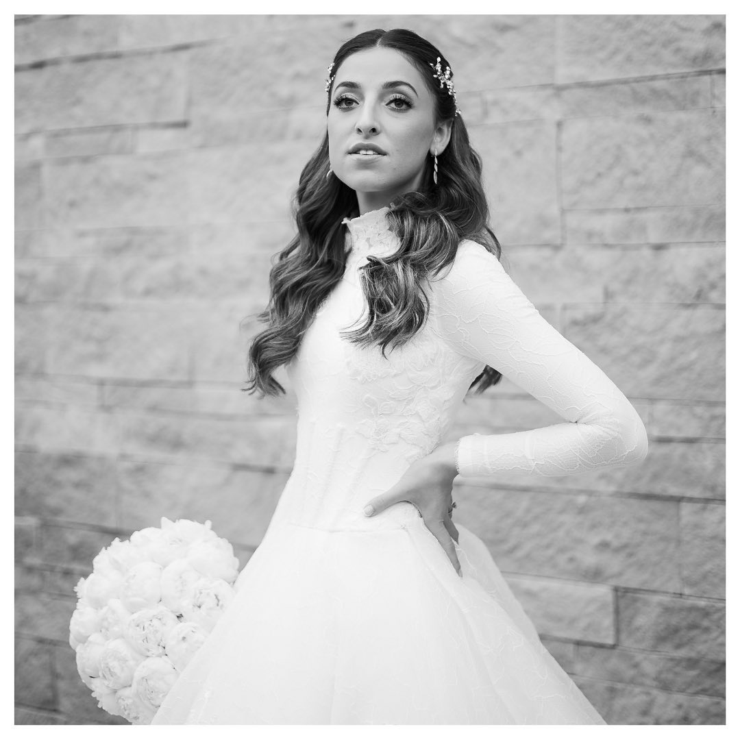 Wedding Wednesday’s Brides
•
Binyamin Korn Photography, Boutique Photography Studio
#AnEliteExperience
•
#bride #flowers #wedding #outdoor #love #happiness #weddingphotography #capturethemoment #photooftheday #portrait