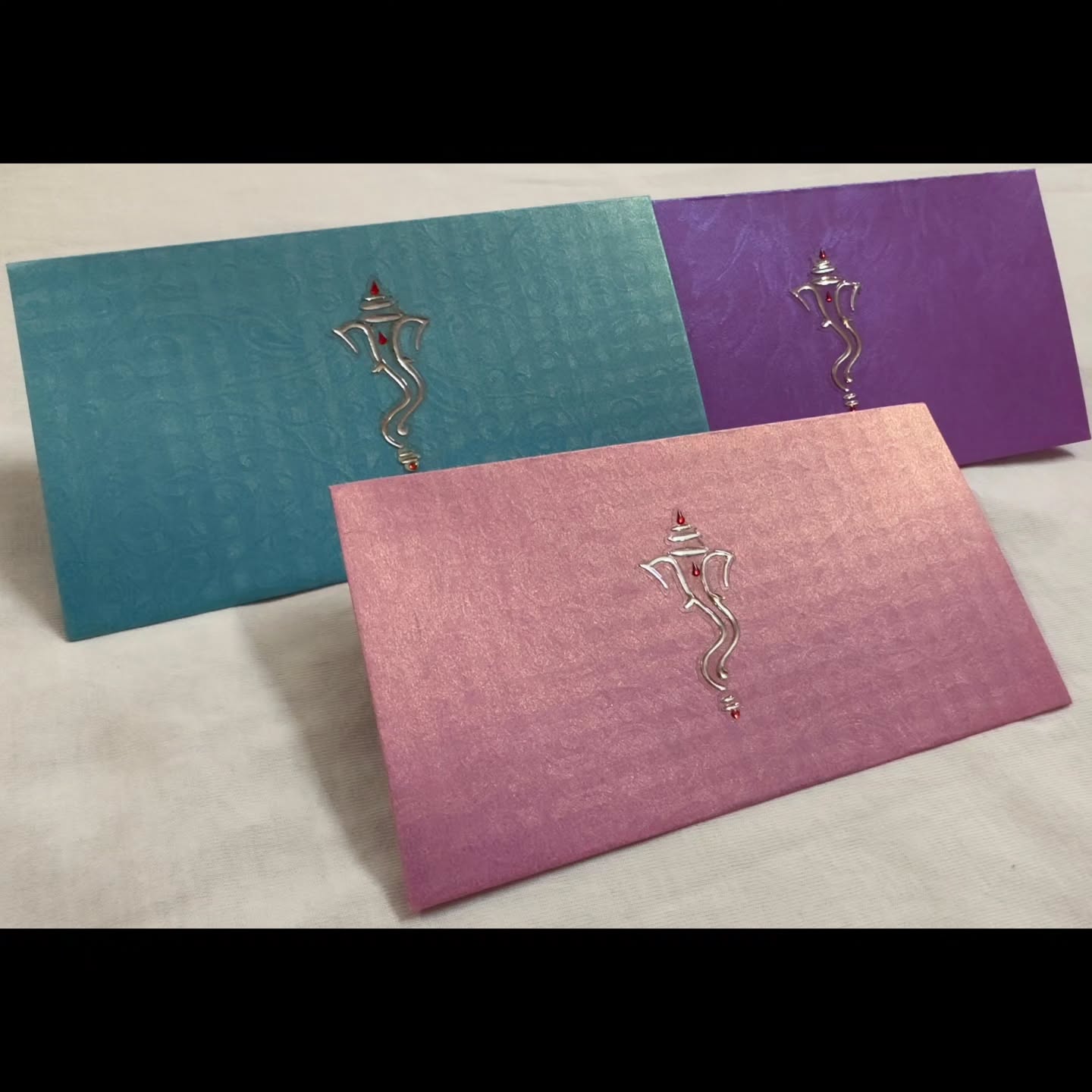 Handicraft envelopes
DM to order.
#handicraft #envelopes #handiworks
#vera_handicraft #artwork #handmade