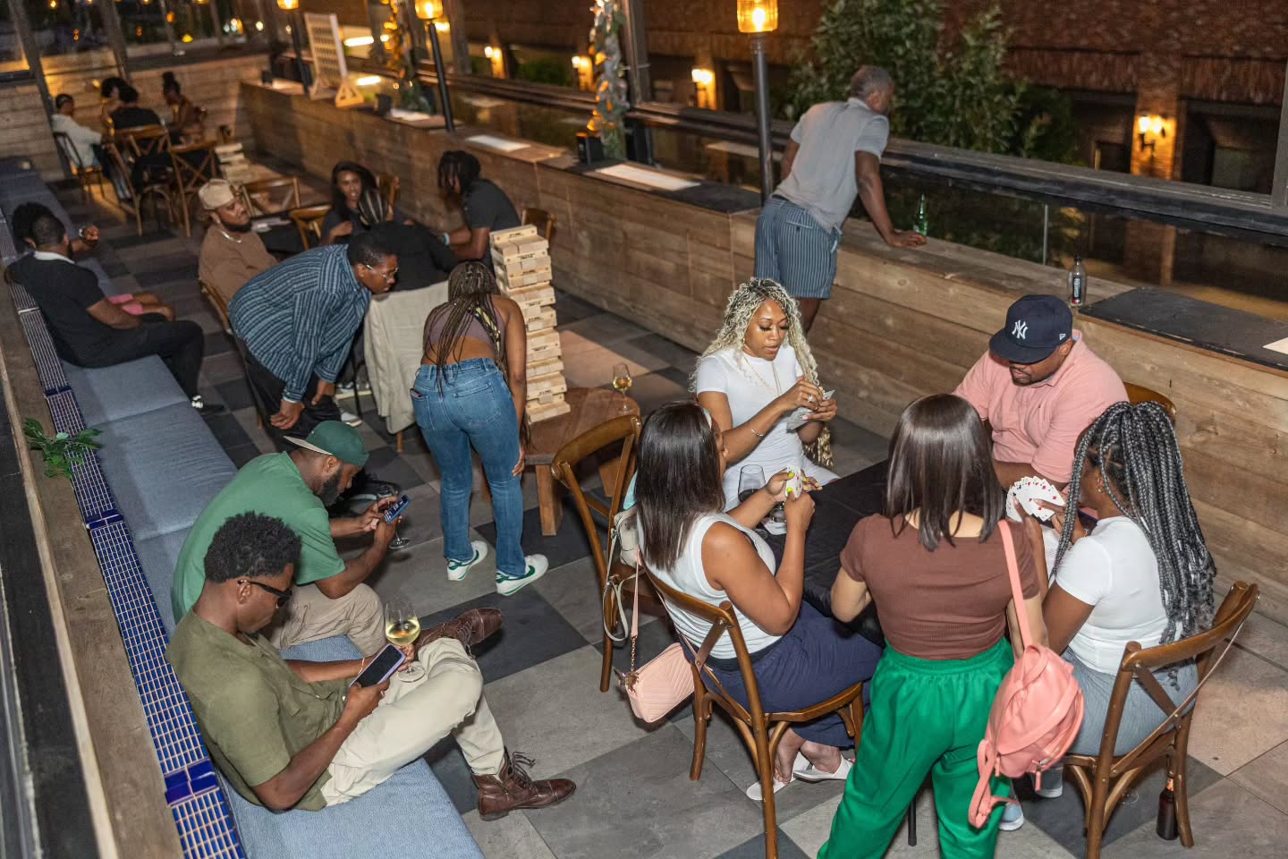 🃏🥃 Sip N Spades pop up at @ryanleslie 's Success Conversations panel powered by @fueledbyculture & @mandt_bank was a blast! Everyone soaked in valuable gems and got to network and make new connections over games of Spades, UNO, Dominoes, Connect 4 & Jenga! More Sip N Spades pop ups on the way all summer! #SipNSpades #RyanLeslie #MandTBank #FueledByCulture