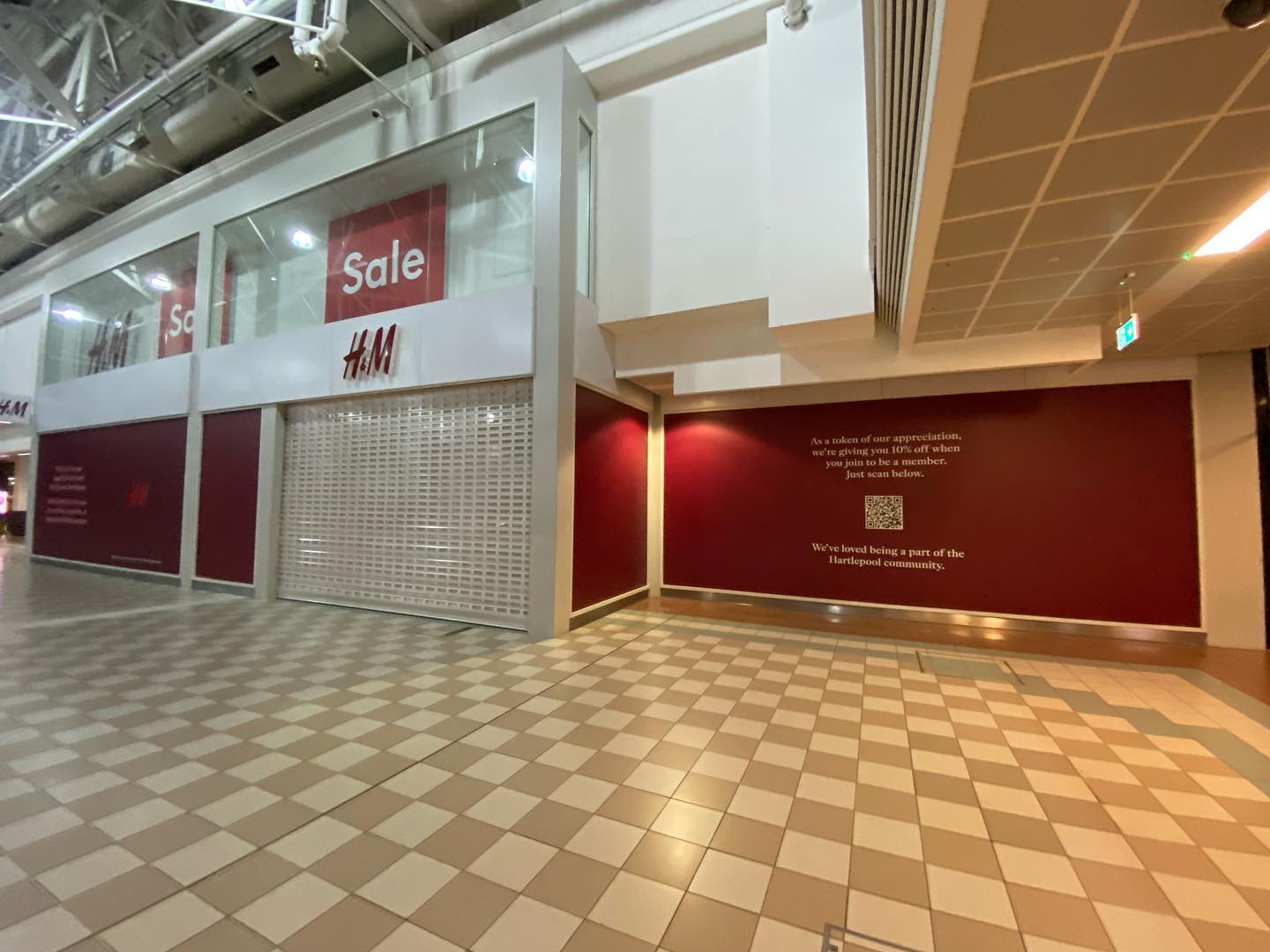 H&M Hartlepool #windowgraphics #retaildisplay #hartlepool #installations #graphics