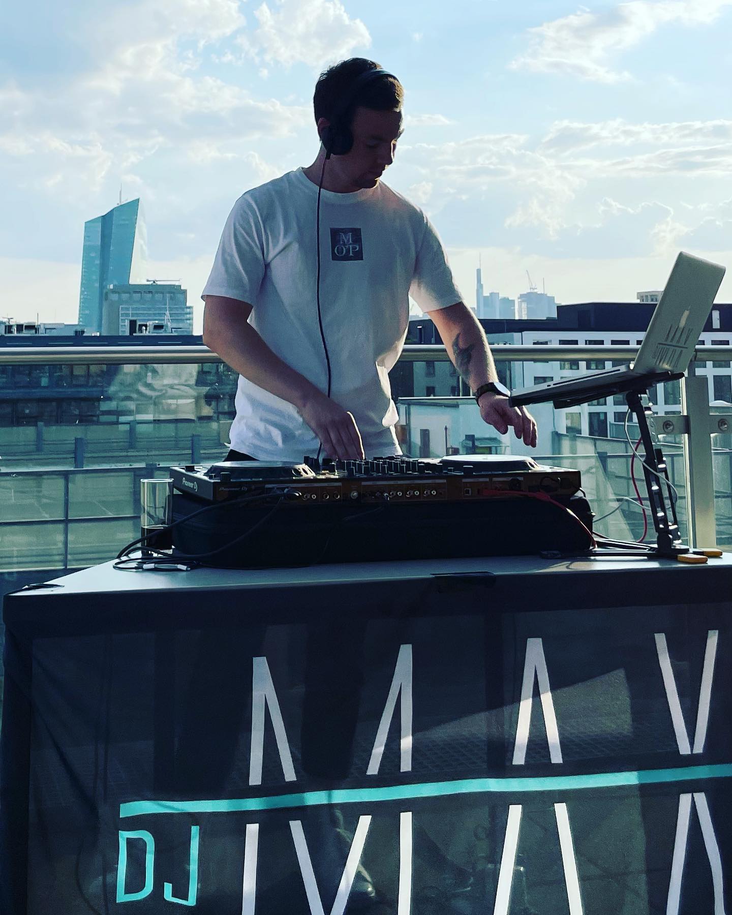 #dj #frankfurt #afterwork