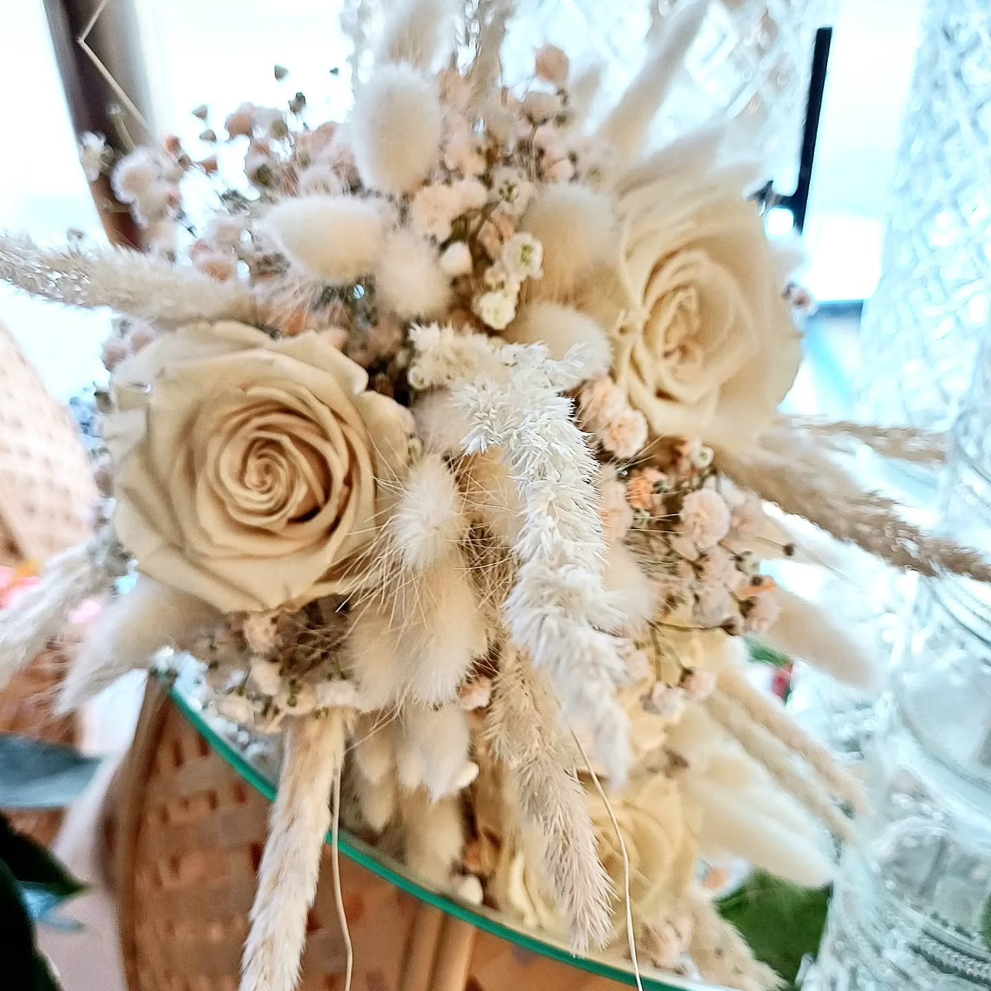 Vintagetraum zur Hochzeit
Wie gratulieren 🥰
#cityblumehdh #hochzeit #brautstrauß#vintage
#anstecker herr#everlasting roses#schleierkraut#liebe