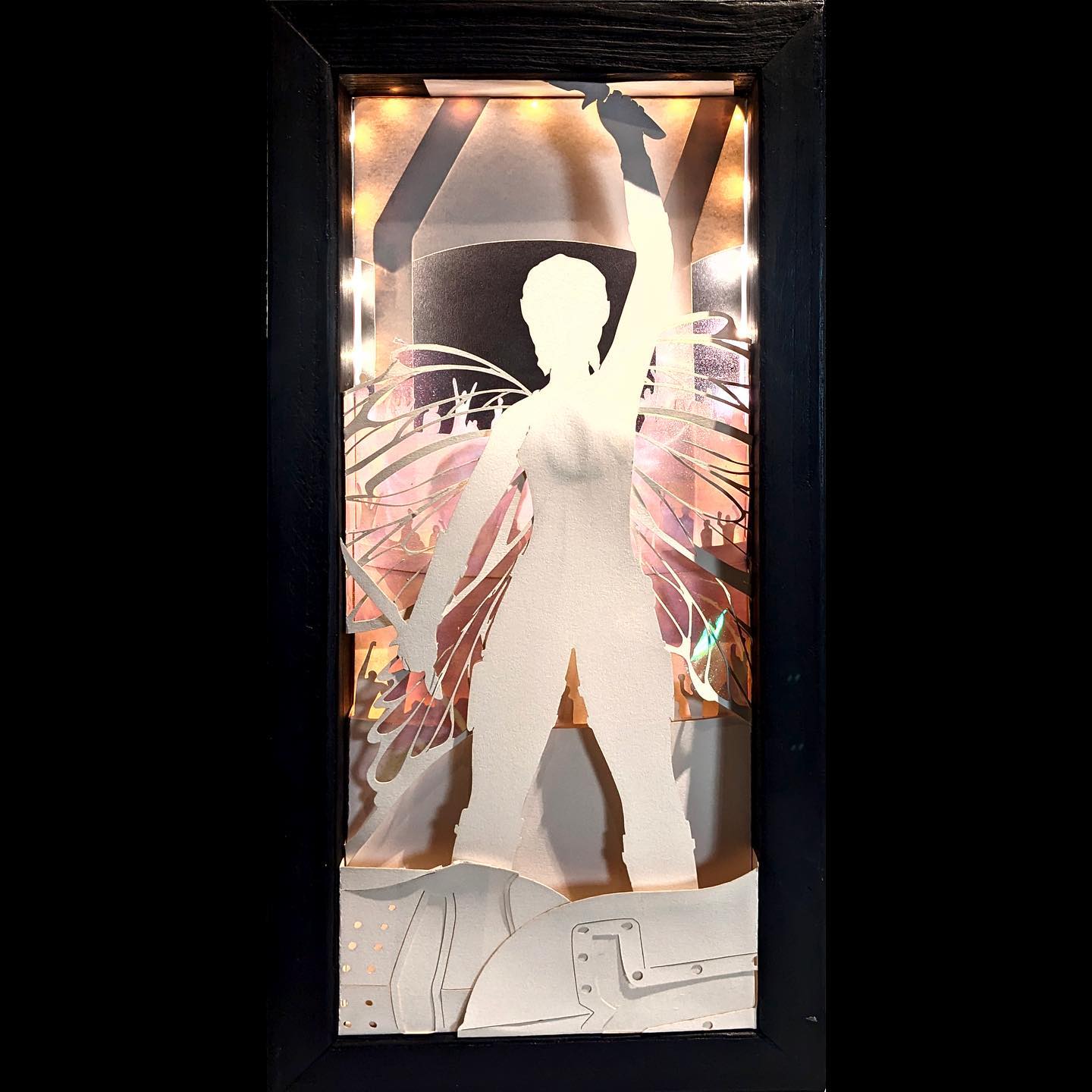 Defeated Victory
12”x24” shadowbox (wood, cut paper, iridescent film, led lights)
#shadowbox #shadowboxart #dnd #dndcharacter #dndcharacterart #fantasy #fantasyart #characterdesign #illustration #art #artist