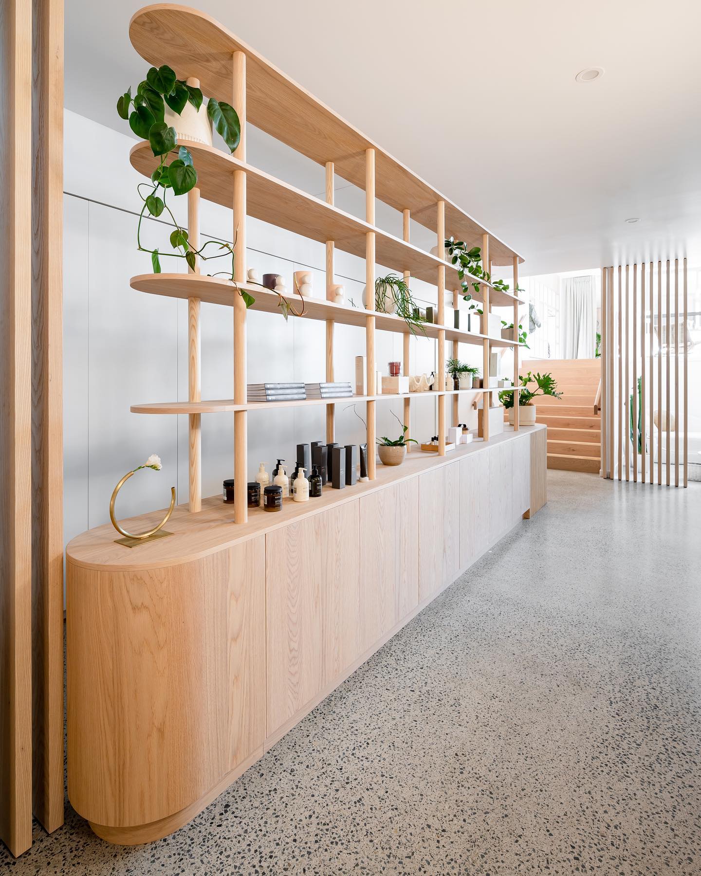 Gotta love some before and after pics. Well + Being - Lifestyle Space.
Int Design: @taliataylordesign
Build: @graybrothersbuilders
Joinery: @taylormadejoinery_
Photography: @sampford_
#taliataylordesign #commercialinteriordesign #interiors #interiordesign #nzinteriors #lifestylespace #beforeandafter #wellandbeingdunedin