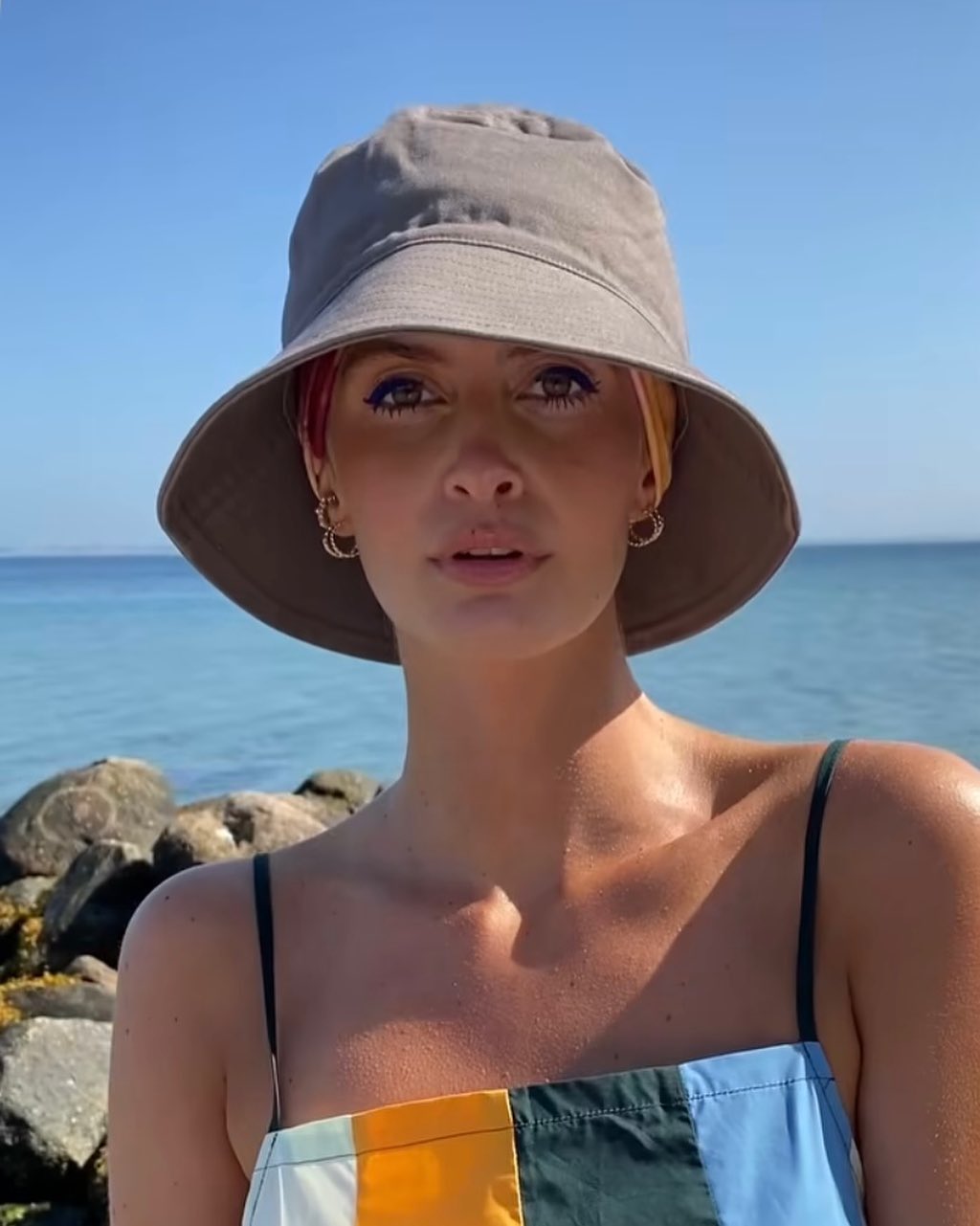 Chic en Bob 🌞
#liguesuissecontrelecancer #liguefribourgeoisecontrelecancer #liguecancersein #liguevaudoisecontrelecancer #liguevalaisannecontrelecancer #ligueneuchateloisecontrelecancer #coiffeurfribourg #cancerdusein🎀