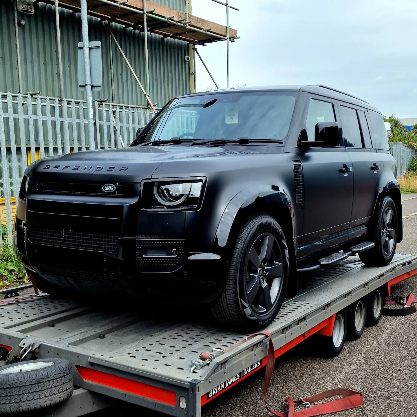 Beautiful blacked out satin PPF #defender off to it's lucky new owner, with our full seat conversion and window package. 🤤
Give us a call on 01327 342484 or email us at sales@atlantechs.co.uk for prices and booking availability
#landrover #landroverdefender #defendercommercial #commercialvehicle #seating #defenderlife #landroverphotos #landroverlove