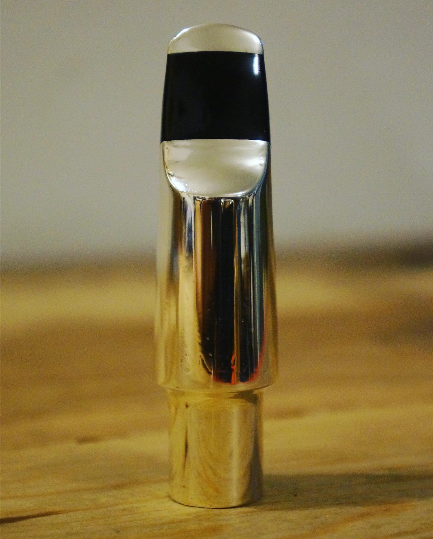 Like new. Ein altes Ponzol Mundstück hat eine neue Versilberung bekommen. Morgens gebracht, Abends schon wieder im Jazzclub gespielt. #Jazz #shinebrightlikeadiamond #ponzolmouthpiece #saxmouthpiece #altsax #altosaxophone #altsaxophone #mundstück #serviceparadiesdeutschland #wildwoodwind #handwerk