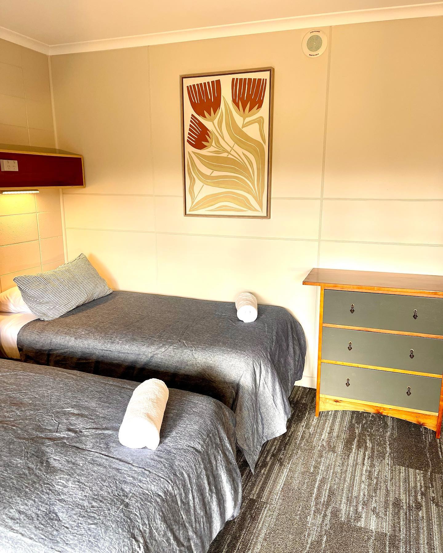 Dust off your hiking boots all you adventure lovers and book one of our freshly renovated private quad rooms ๐ฅพ๐ฅพ๐ฅพ๐ฅพ