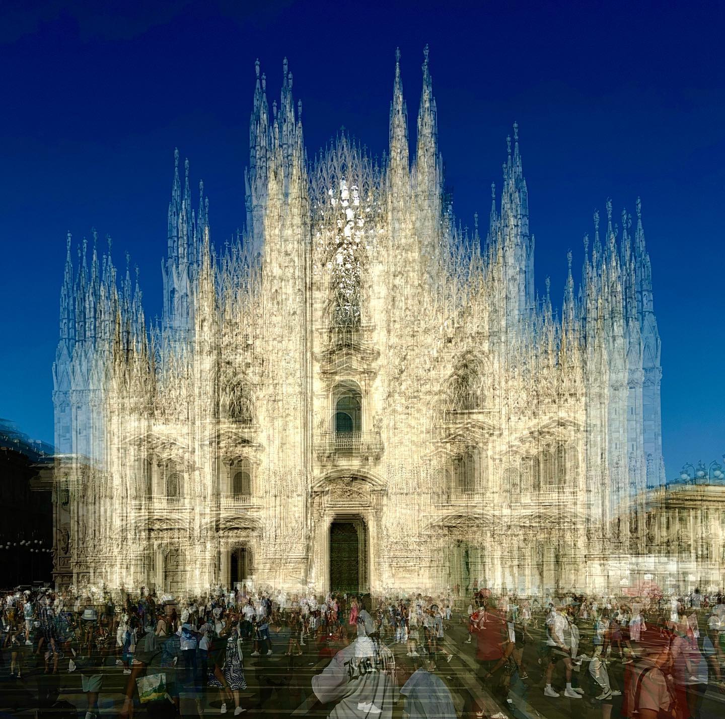 ••• TICKET TO HEAVEN III ••• #experimentellefotografie #multiexposure #nophotoshop #mehrfachbelichtung #visualart #fineartphotography #abstractart #in motion #experimentalphotography #art #motion #artoninstagram #fineart #ilovehannover #timmgrastorf #picoftheday #artography #kirche #church #streetphotography #dom #impressionisticphotography #mailand #duomo #duomodimilano #renaissance #italy #italien