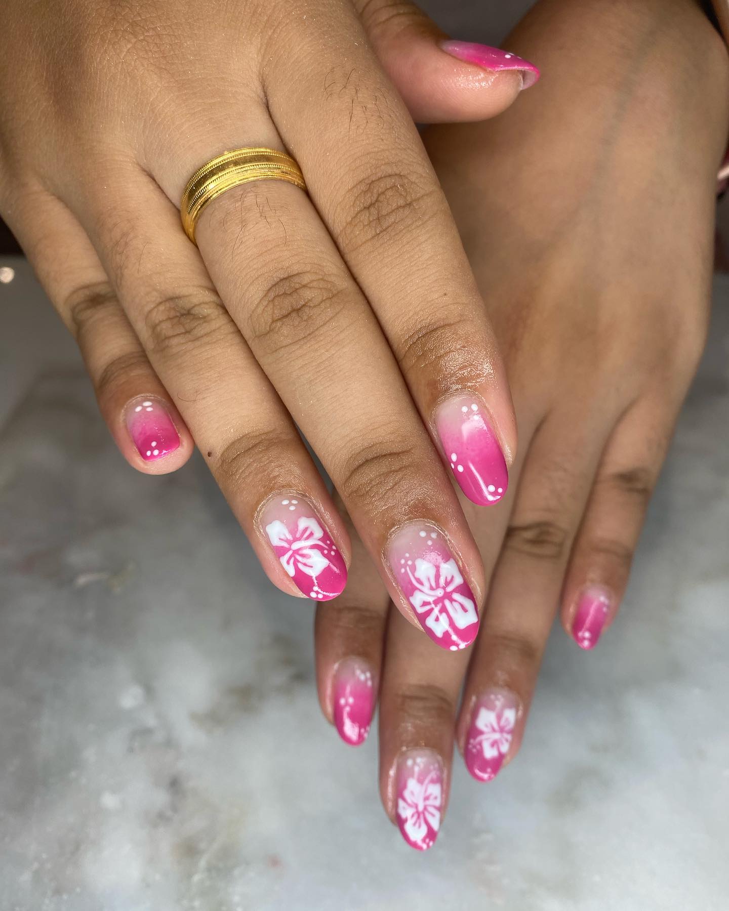 Tropical nails to match this tropical weather🌧️🌺🌴
Gel nails by Phoebe