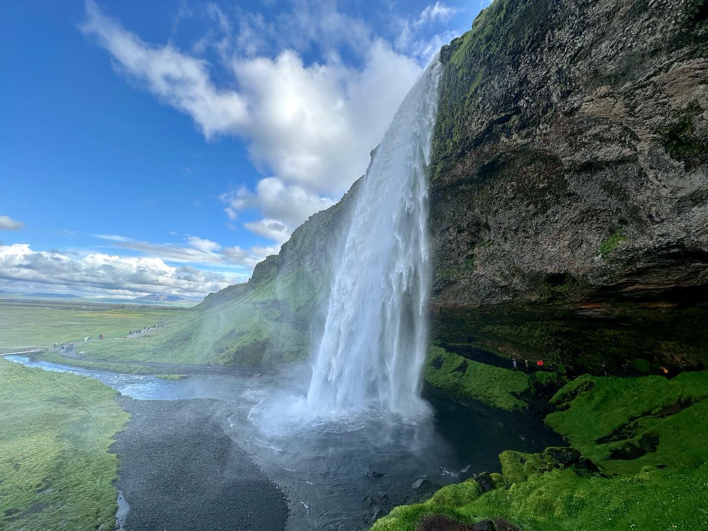 Iceland Summer 2023: truly a fairytale. Put together a breathtakingly harsh landscape of lava rock and ice, with dreamy, wandering adventures, and some of the very best people I know. The result? Pure magic. ✨
The purpose of the trip was for me to co-lead my first international conference (with the incomparable @bethan_j_astro). We set out to make our conference different. To invoke radical interpersonal connection to open avenues of better collaboration and come together on social justice issues that can make our field more whole. People told us it would fail. That it wouldn’t be worth all of our pain, sweat, and many many tears. But in the end, it was so much more powerful than I could have ever imagined. For me, it was truly transformative. Life changing. The love and joy it marked me with is clearly visible. And if you see me in the future, you will feel how my energy has changed. I am so excited to carry forward all the lessons we learned and build upon the wonderful work we did together. As we head into the 2023-2024 academic year, all I have to say is watch me. Watch me continue to grow into my best self and pave the way for others.
And for my dear Iceland, I hope to travel your roads again soon. ❤️