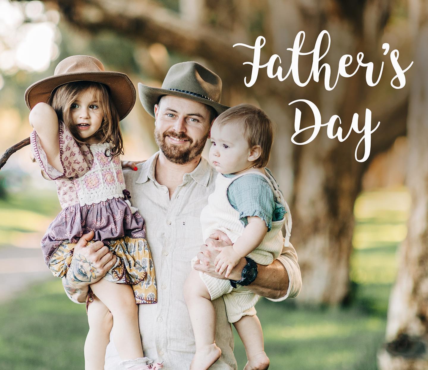 Father's day Minis!
What better way to celebrate it than with beautiful photos that capture love and family? All families booked a Father's Day mini will receive 1 premium quality A4 print delivered to their homes!
2 September, Vaucluse
#fathersdaygifts #fathersdaysydney #minisessionssydney #familyphotographersydney