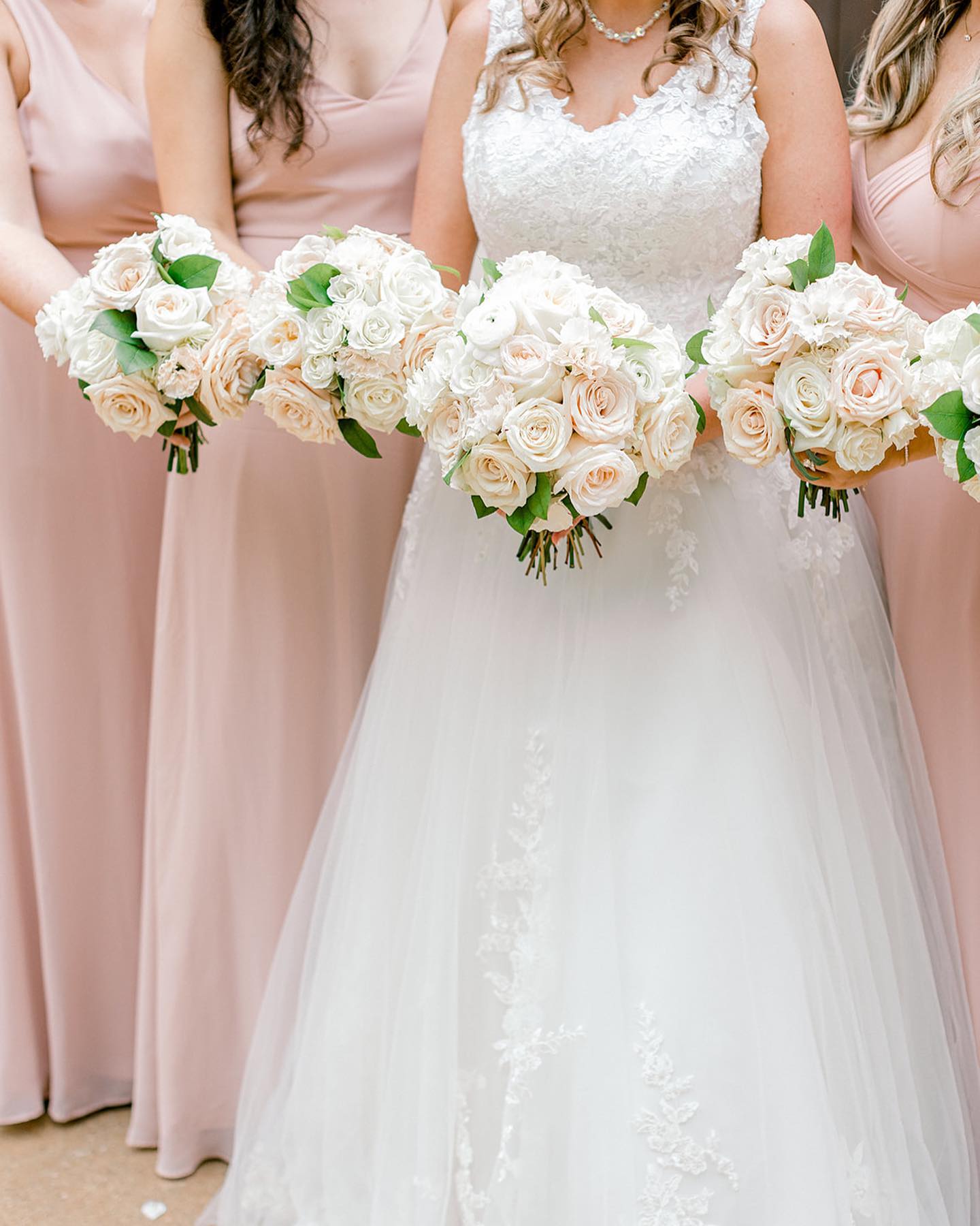 Some Henegar wedding faves…
.
.
.
#dfwweddingphotographer #dentonphotographer #ftworthphotographer #dfwphotographer #dallasweddingphotographer #bridesofnorthtexas #ftworthweddingphotographer #texasweddingphotographer #collegestationweddingphotographer #austinweddingphotographer #mckinneyweddingphotographer #dallaswedding #weddingdaydetails