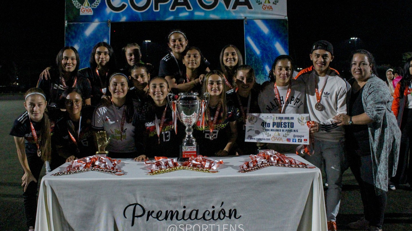 @besserfc gracias por participar y creer nuevamente en la Copa GVA.🎉
Fusball Besser hizo parte de las tres ediciones , quedando en la primera con el 3er puesto jugando contra Puma Real , en la segunda de subcampeon jugando la final contra Club Deportivo Bacata y en esta tercera edicion se queda en el 4to puesto perdiendo contra Acciones America.
@sport1ens
@panemanuelbogota @deportescompensar @balonesgolary @vivetvcolombia @gatoradecolombia
#juntoshacemosunmundomejor #futbolfemenino #futbol #femenino