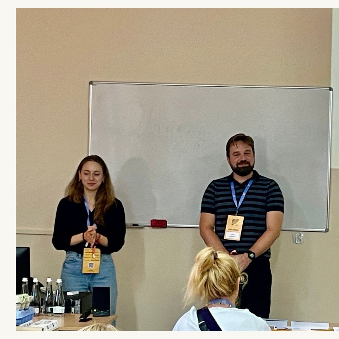 Ostatni dzień Campusu Polska Przyszłości i nasza ostatnia działalność w trakcie tego wydarzenia!
Cieszymy się, że w komplecie przybyliście na nasz warsztat projektowy : Nowy Europejski Bauhaus - ZAPROJEKTUJMY PRZYSZŁOŚĆ!
Jesteście niesamowicie kreatywni, różnorodni, innowacyjni! Takiej energicznej i pozytywnej współpracy i to jeszcze pod presją czasu, dawno nie widzieliśmy! Gratulujemy wszystkich projektów!
Mamy nadzieję, że wynieśliście z warsztatu pakiet praktycznych umiejętności i pomysłów, które możecie realizować w ramach NEBu, angażując się w kształtowanie waszej rzeczywistości!
Jeszcze raz dziękujemy, że byliście z nami!
Jeśli macie dla nas pomysły czego chcielibyście dosiedzieć się w przyszłym roku, albo co możemy poprawić w naszym działaniu, piszcie śmiało!
Do zobaczenia za rok na Campusie!
*
*
*
#neweuropeanbauhaus #codesign #future #workshop #design #architecture #architektura #creativethinking #innovation #fundacja8marca #f8m