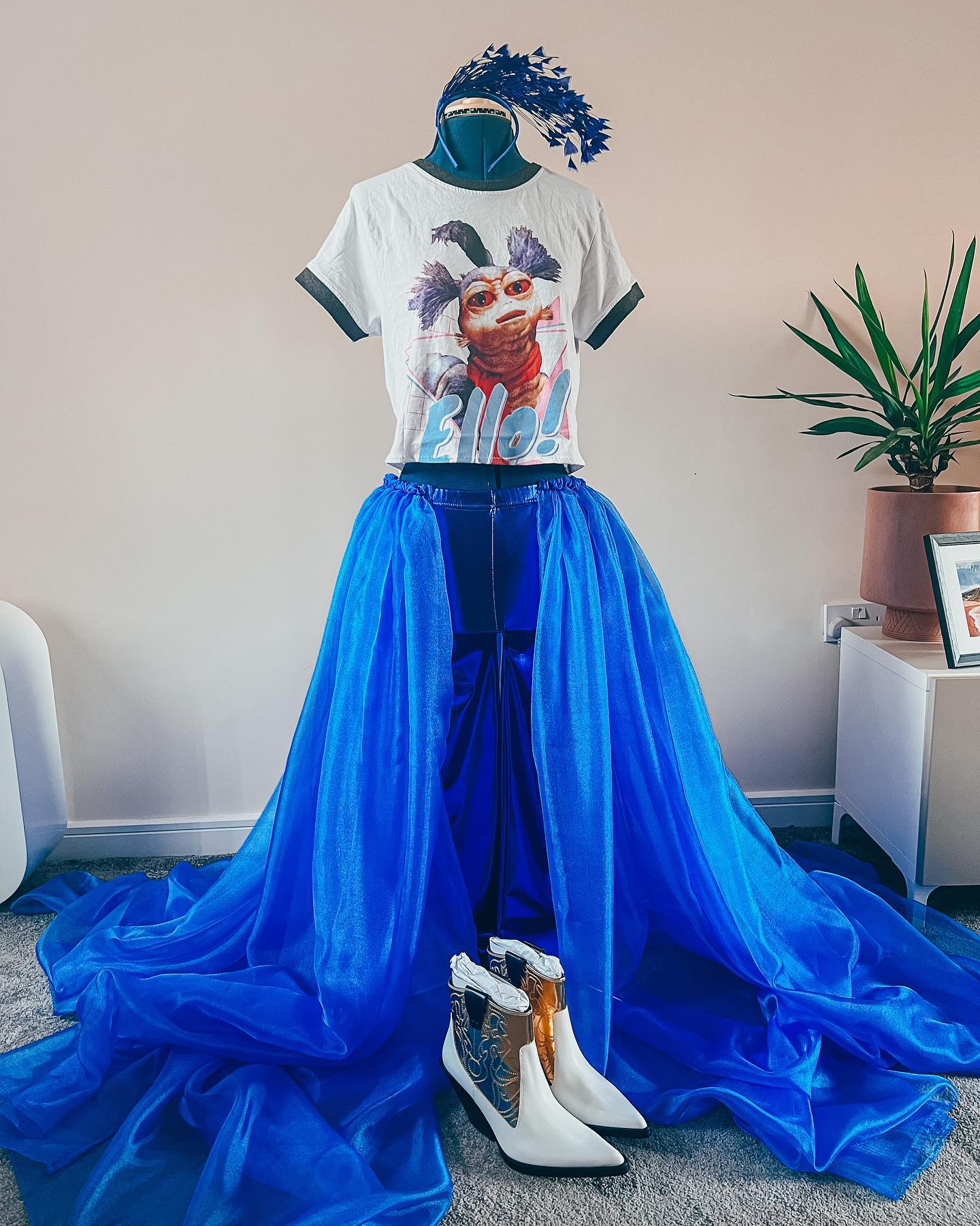 Worm Couture ๐๐
โโโ
Ready for the @thamescon Labyrinth Experience
๐ฎ๐ถ๐ผ๐๐ฆน๐ผโโ๏ธ๐๐ปโก๏ธ๐ฐ๐
โโโ
โญ๏ธ
โขโขโข
#shopindependent #makersgonnamake #crafting #craftersofinstagram #supportsmall #supportsmallbusiness #girlboss #womeninbusiness #smallbusinessuk #smallbusinessowner #costume #cosplay #cosplayer #cosplaygirl #maker #handmade #smallbiz #labyrinth #thelabyrinthexperience #convention #geek #williamtheworm #adventure #girlswhocosplay #costumedesigner #designer #truffleshuffletribe #labyrinthworm #loungefly #loungeflycollector