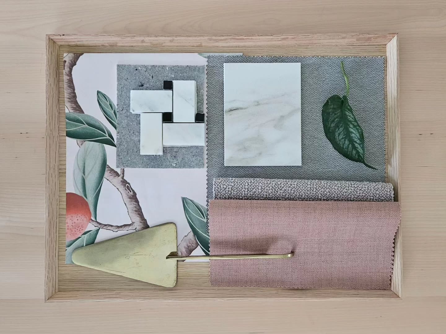 Materials tray + CGIs of a very special project we've been working on. It's been a great collaboration and design process with @pastry_leyre.
.
@petitefarnham will be a magical space to enjoy the most beautiful and delicious pastries. Can't wait to visit!
.
.
.
#eastfieldarchitecture #gracesouky #studiogracesouky #restaurantdesign #coffeeshopdesign