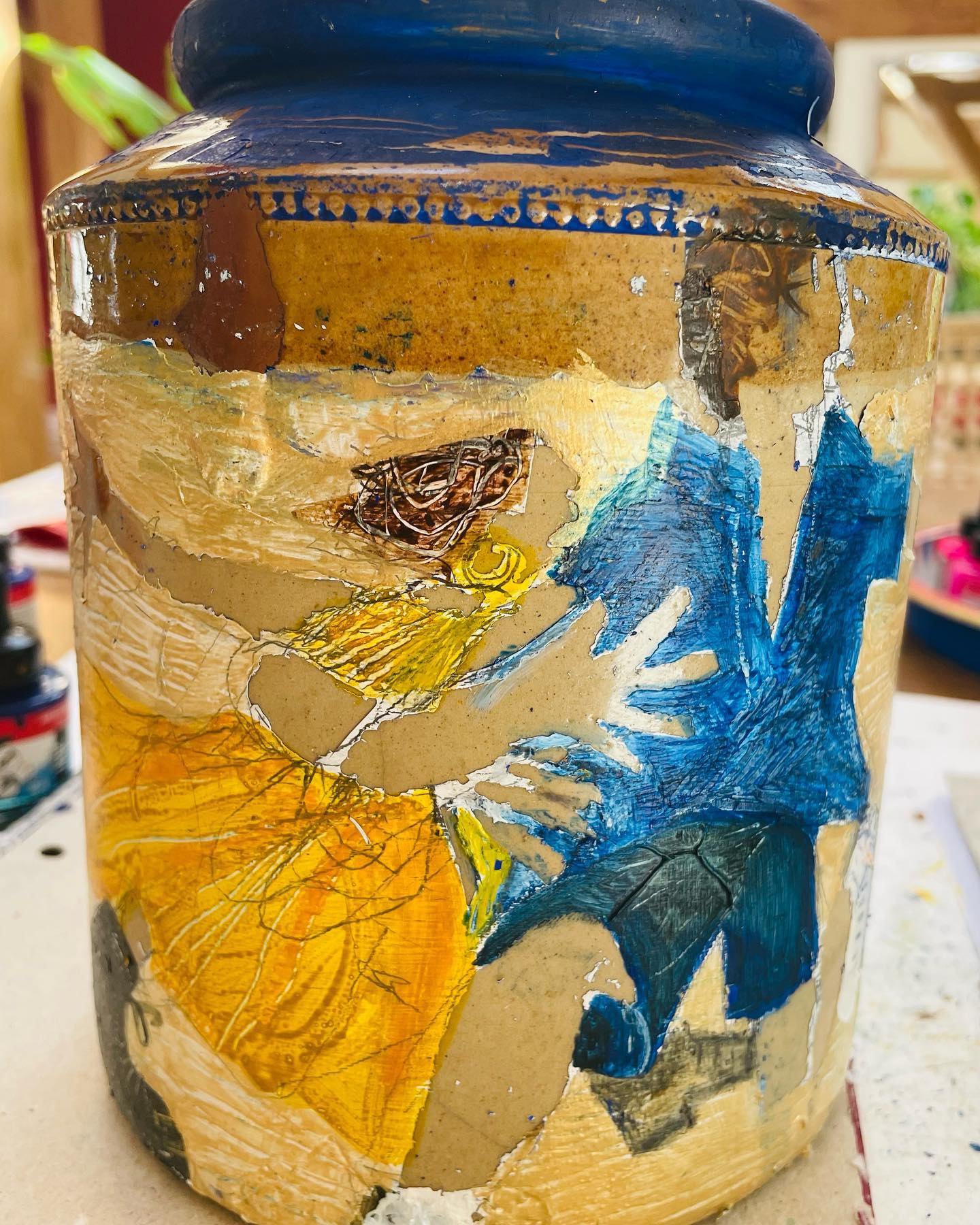 So happy with #upcycled #saltglaze #stoneware #jug #re-love #repurpose as #lamp - capture of #fabulous #beach #ceilidh #elie #fife #scotland #Reverse #reveal showing working back to the original. Using #acrylicink #crayon #pencil #irridescent #gold like an #icon elevating the ordinary - #drawing and #scratching out the #two-tone to reveal original glaze where it works best. #sgraffiato #markmaking #walktosee #royaldrawingschool #doityourself #enjoylife @jbscotland2018