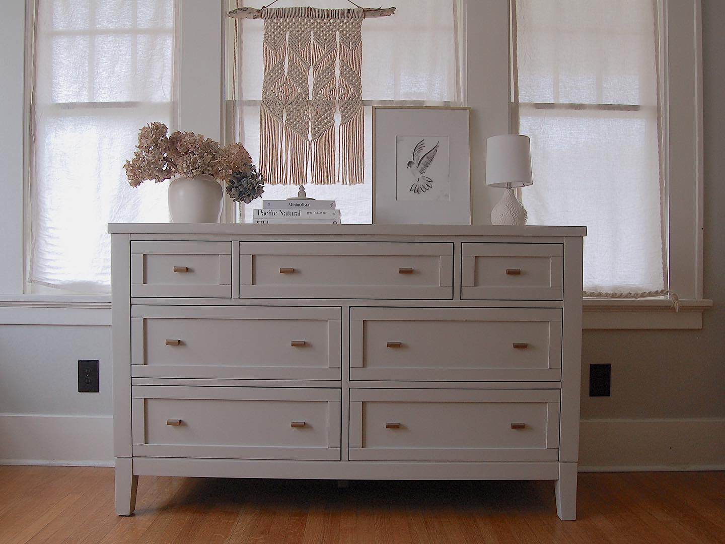 New piece listed! This beauty is painted BM’s Revere Pewter. Loving the scandi look 😍. Message for more details or visit my website!