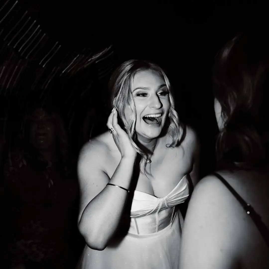 What a party to celebrate you two beautiful people 🤍
@whitelaneweddings_