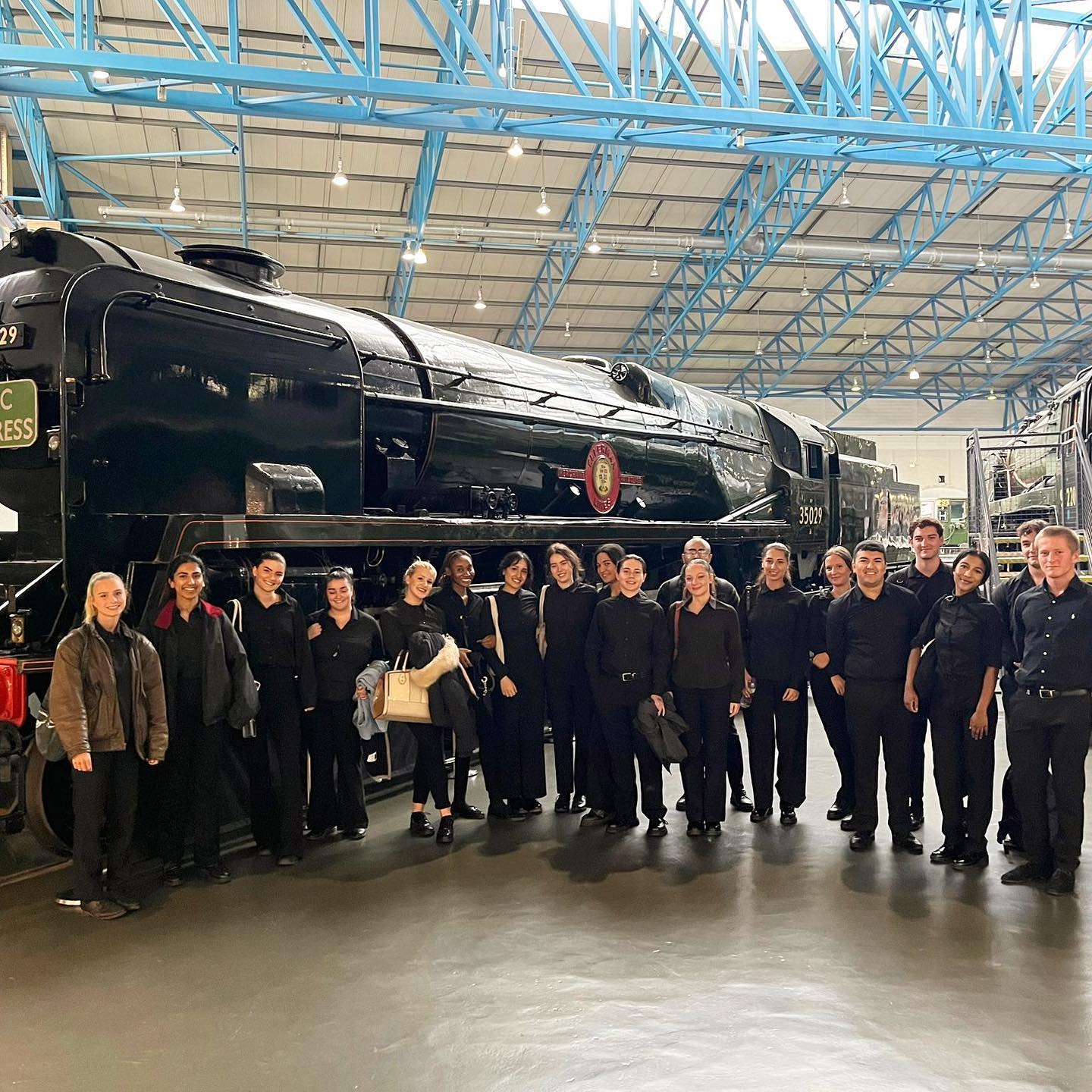 🚂 All aboard for the Wonder Lab launch at the National Railway Museum 🚂
Thank you @payneandgunter for having us!
#york #leeds #yorkshire #hospitalitystaff #events #barstaff #wonderlab #nationalrailwaymuseum