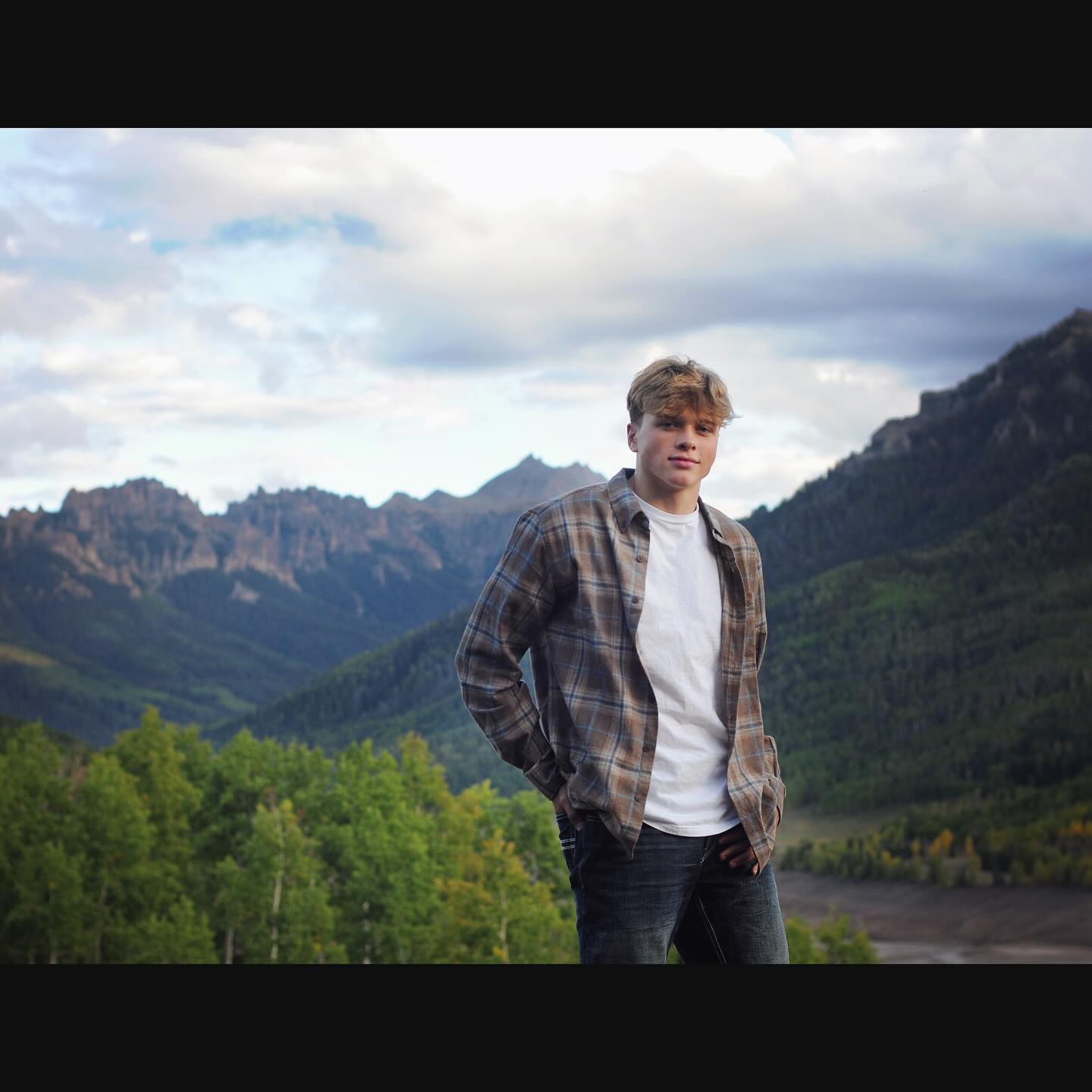 Had an amazing evening up at Silverjack this weekend. Cash got so many amazing shots, really cool senior pics! #seniorpics #seniorportraits #silverjackreservoir #wow #socool #tree #football #11 #mountains #beautifulscenery #coloradophotographer