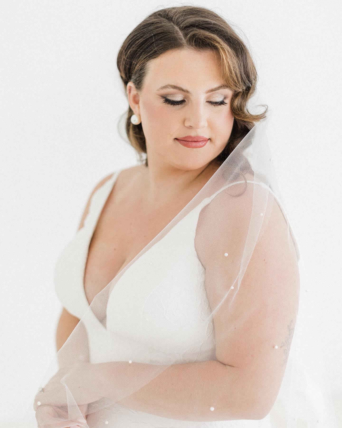 ✨M R S ✨ Like, wow. STUNNER. So excited to share these now that her and Cory done did the thing yesterday!
Ps. Did you catch the 90s movie reference in the last photo?!